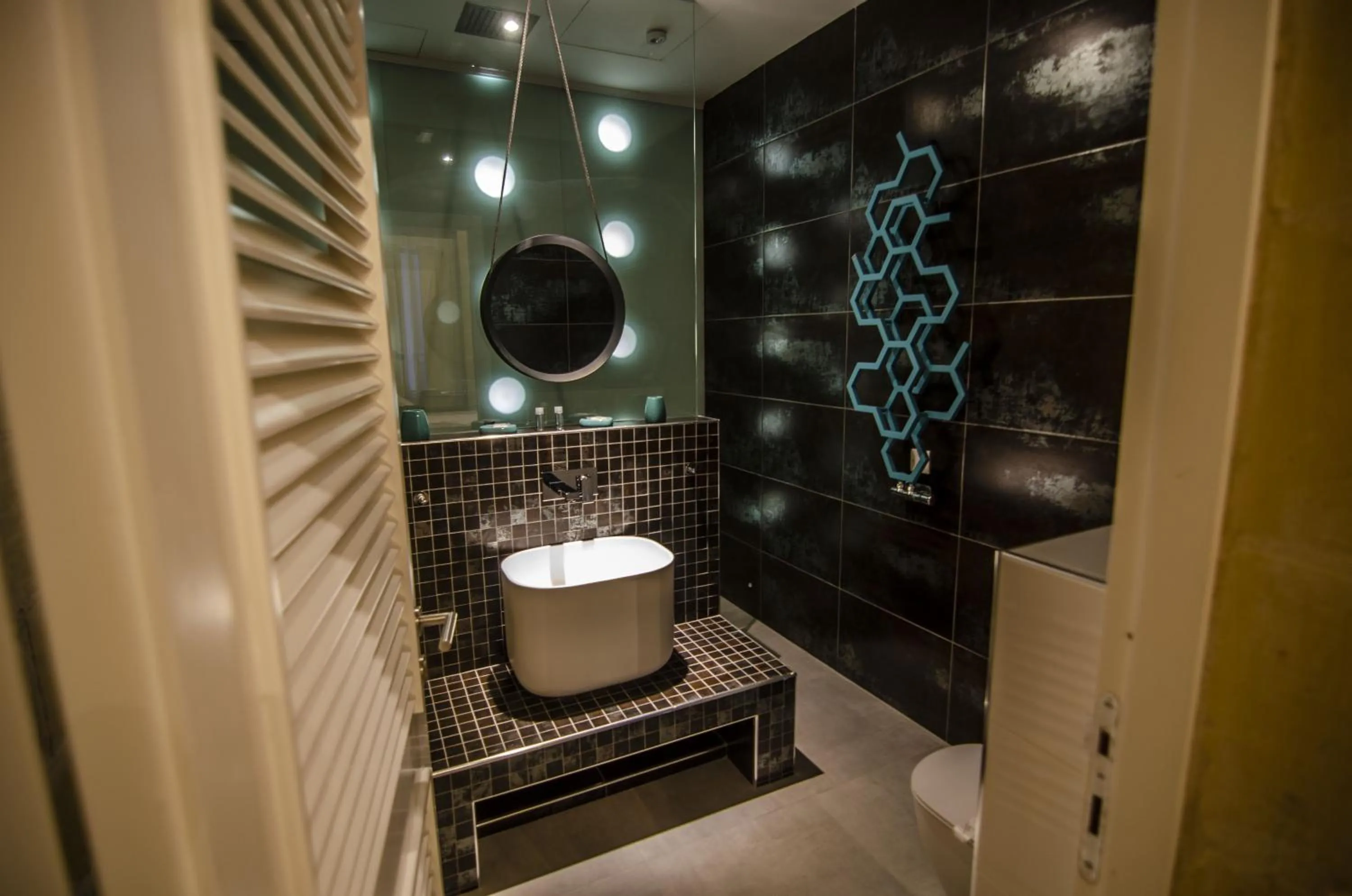 Shower in Senglea Suites