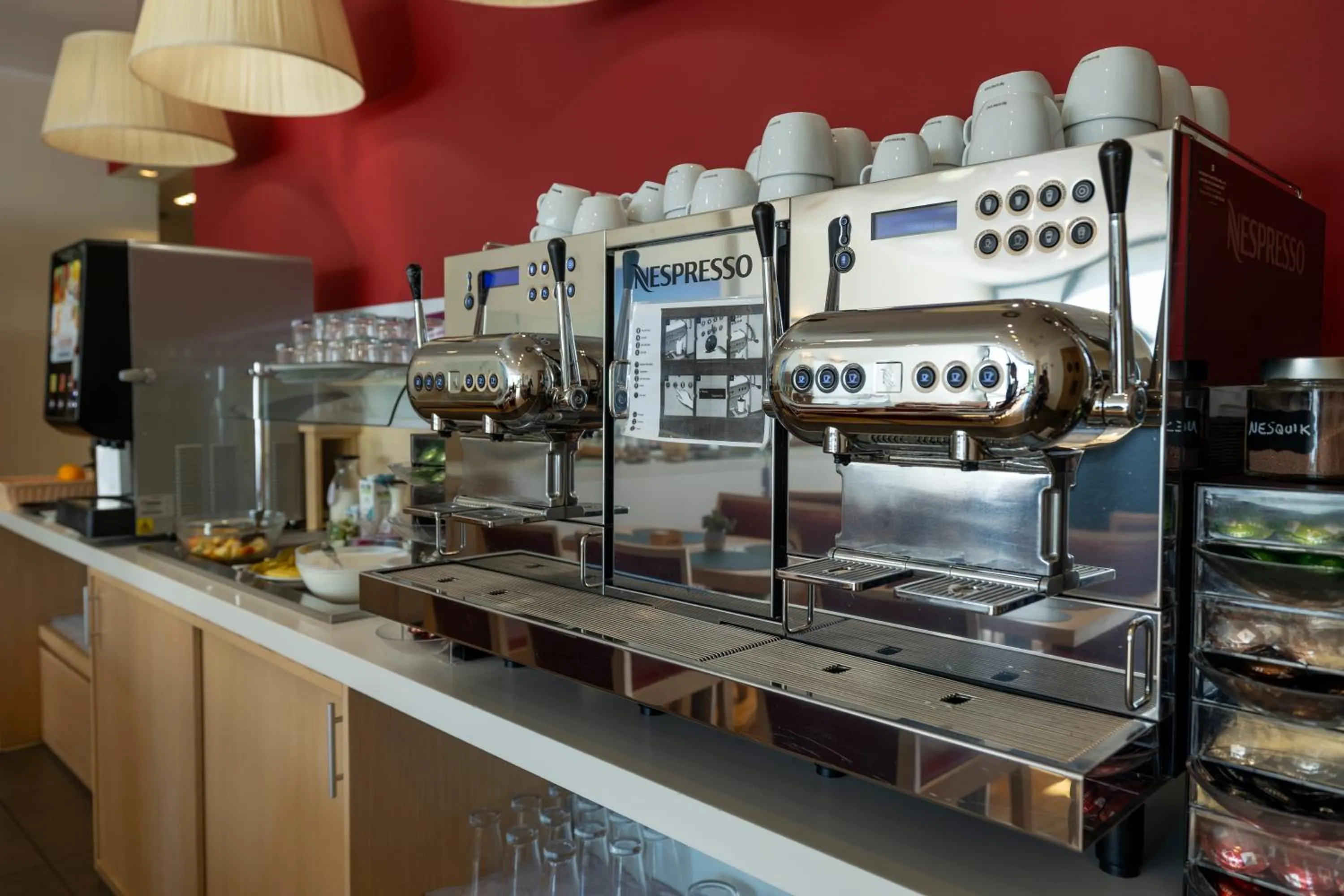 Breakfast in Best Western Palace Inn Hotel