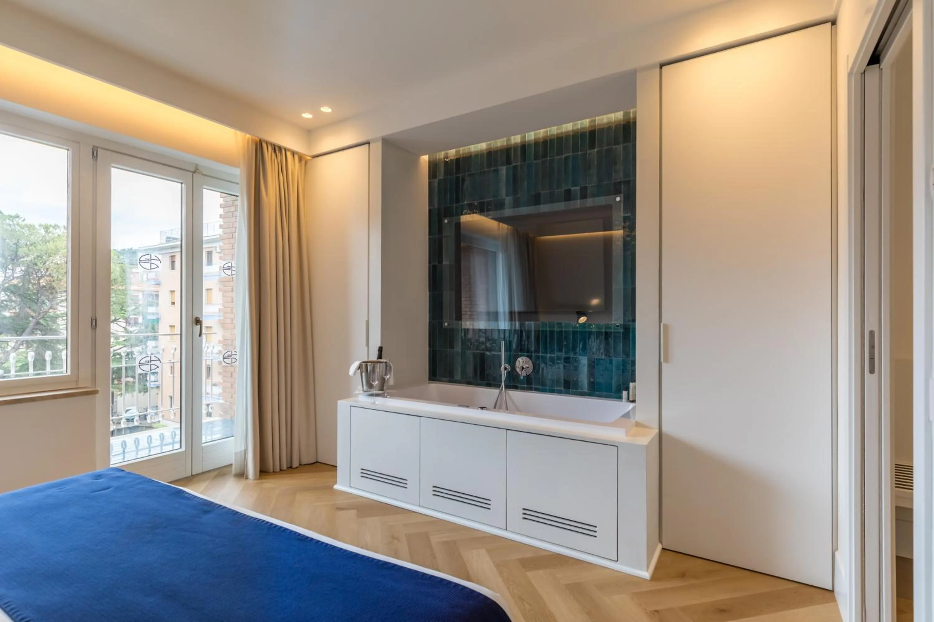 Bed in Grand Hotel Cesare Augusto