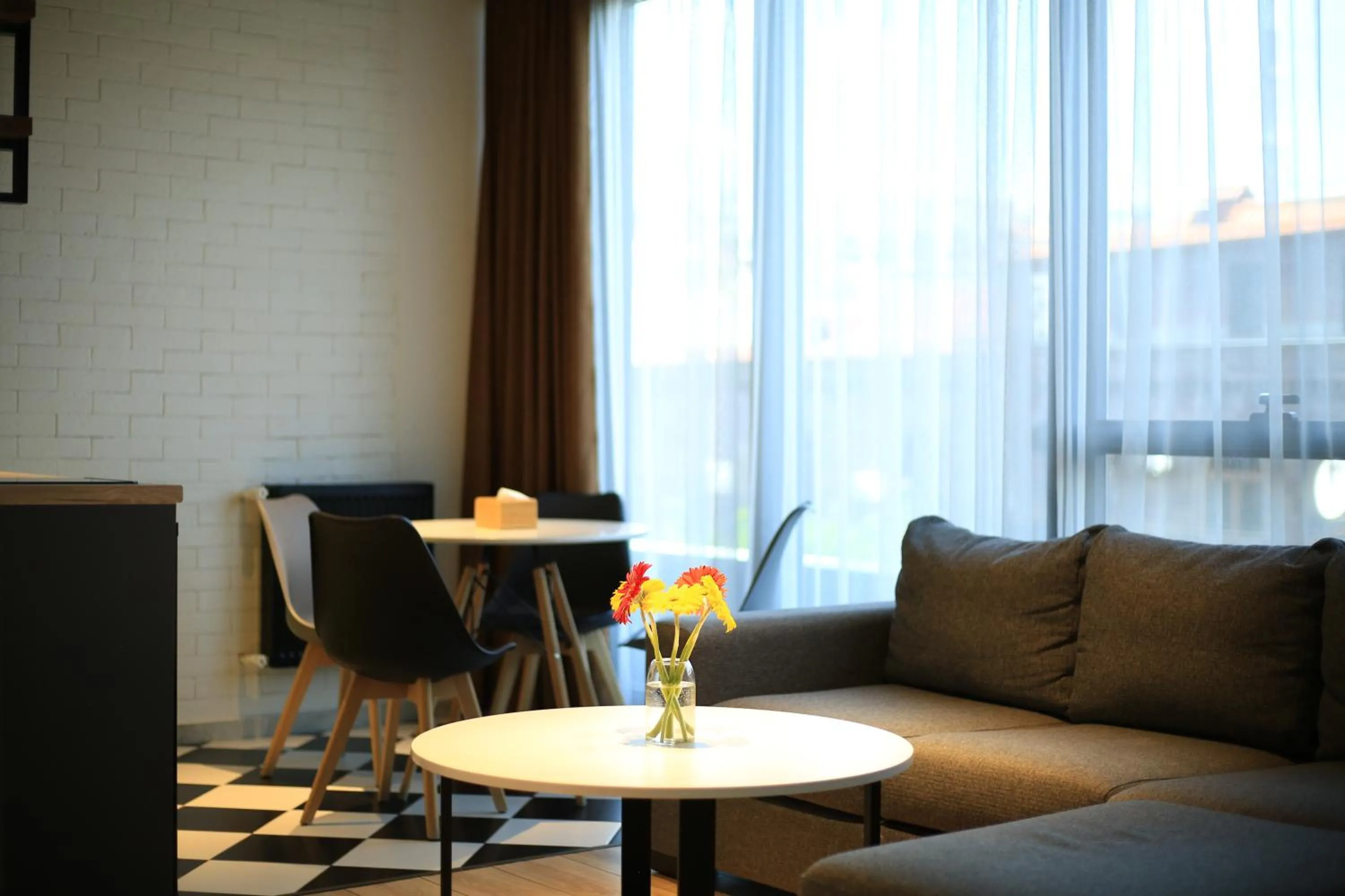 Living room in Rooms Apart Hotel by RED