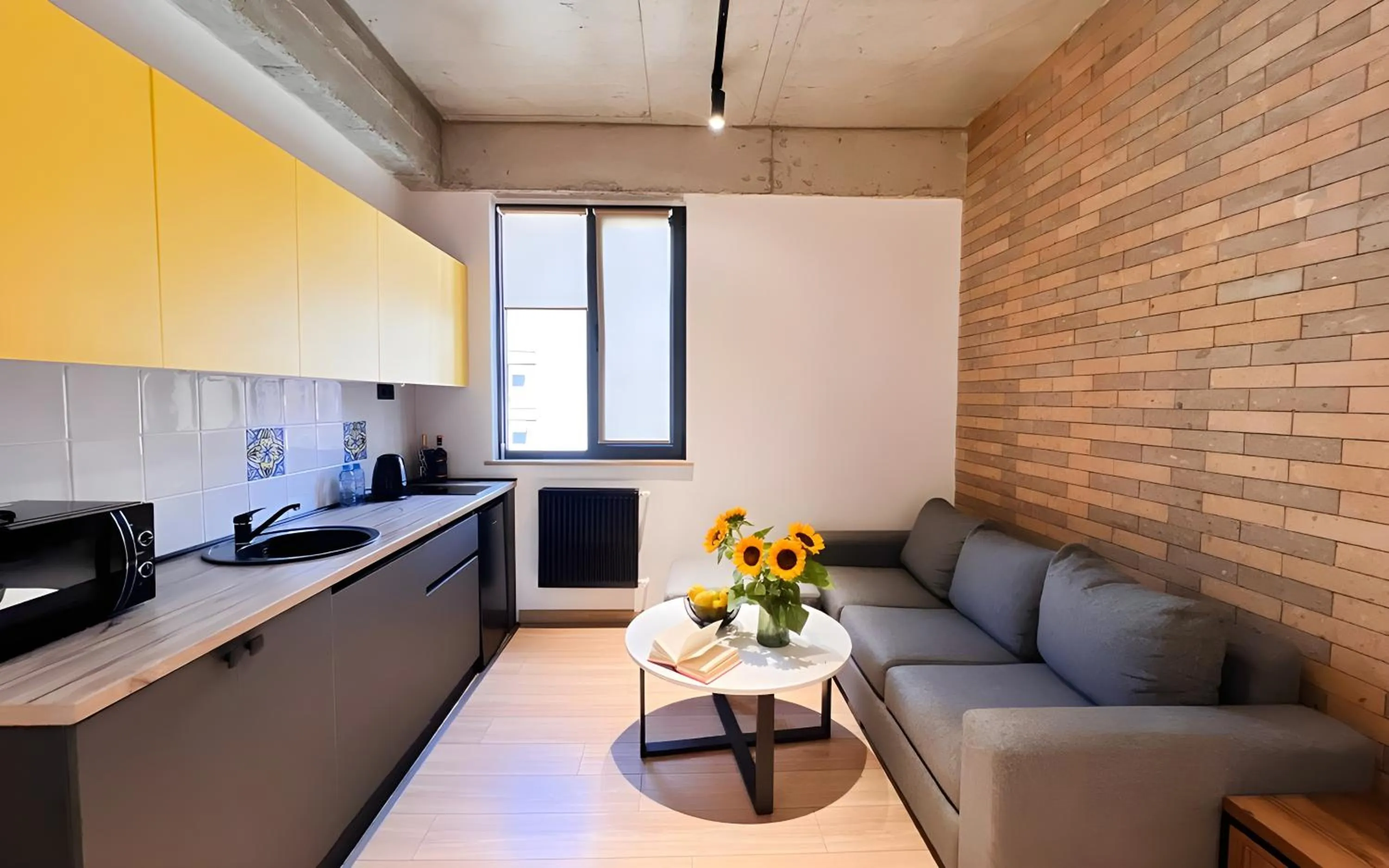 TV and multimedia in Rooms Apart Hotel by RED