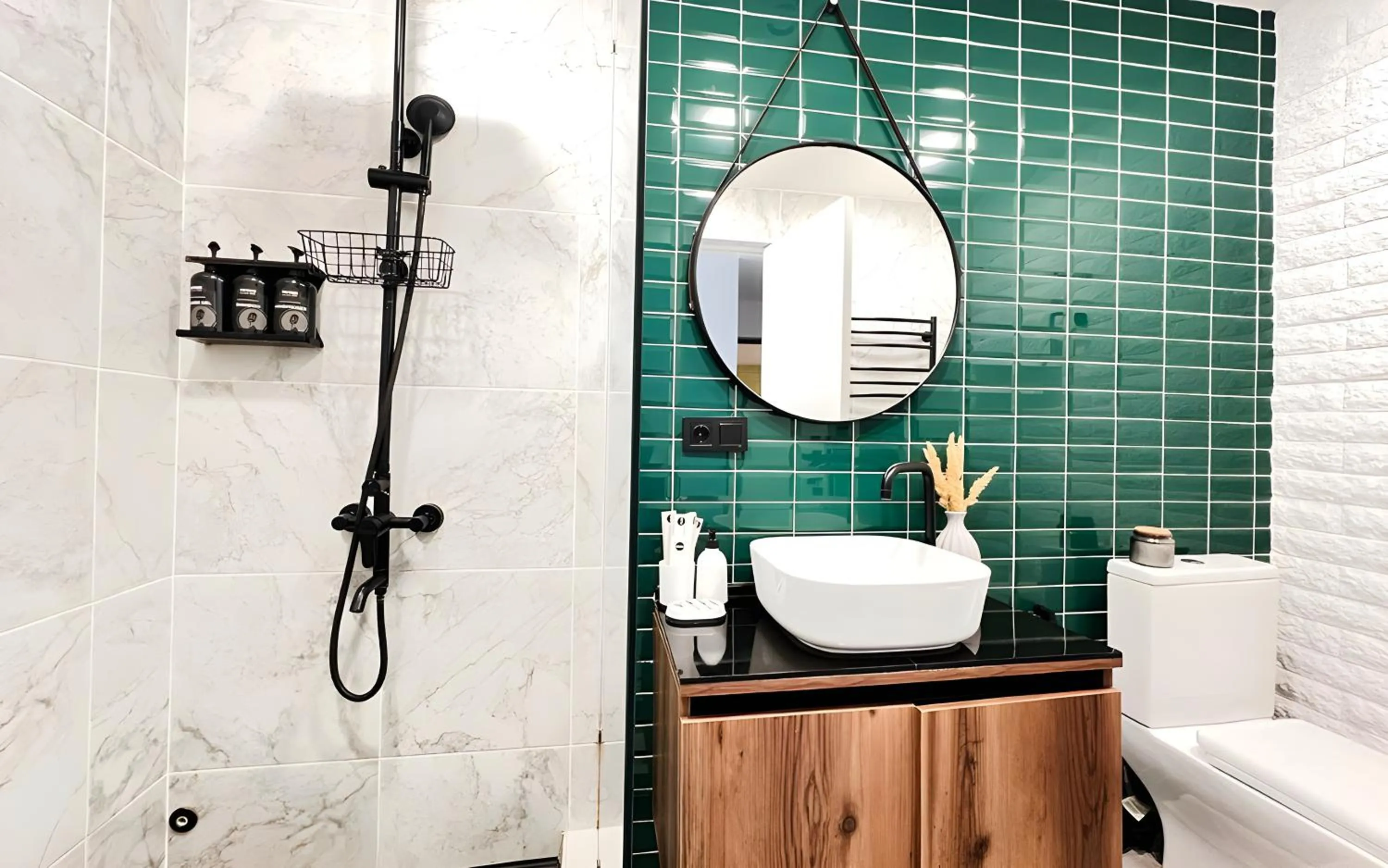 Shower in Rooms Apart Hotel by RED