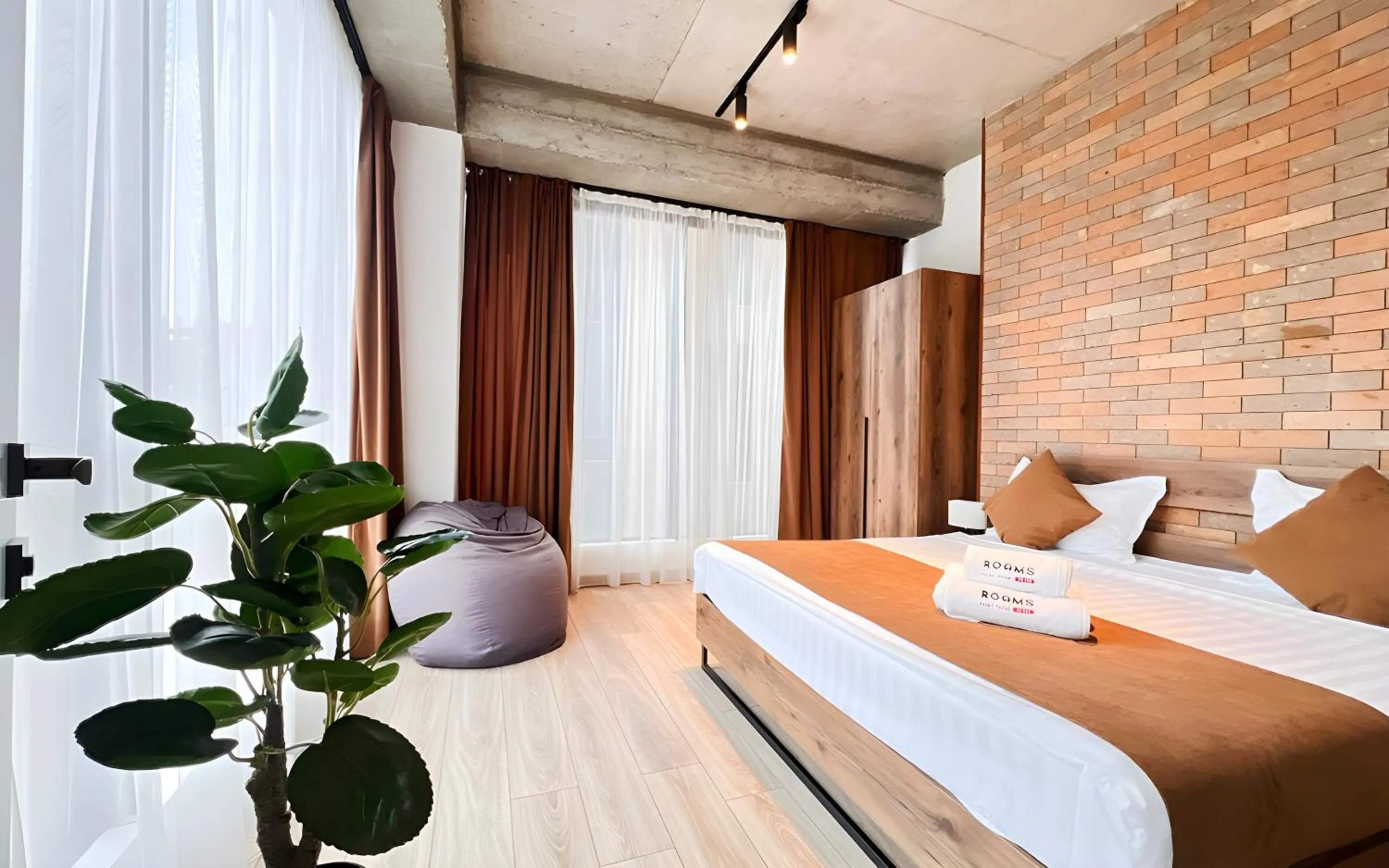 Bed in Rooms Apart Hotel by RED