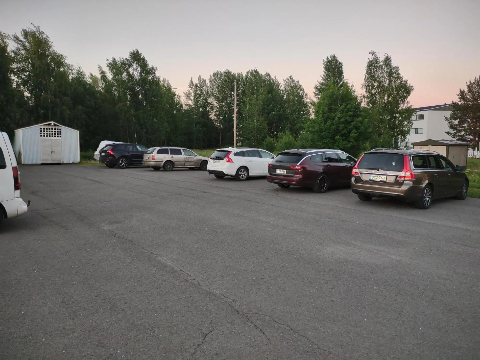 Parking in Hotel 24 - Karihaara - Kemi