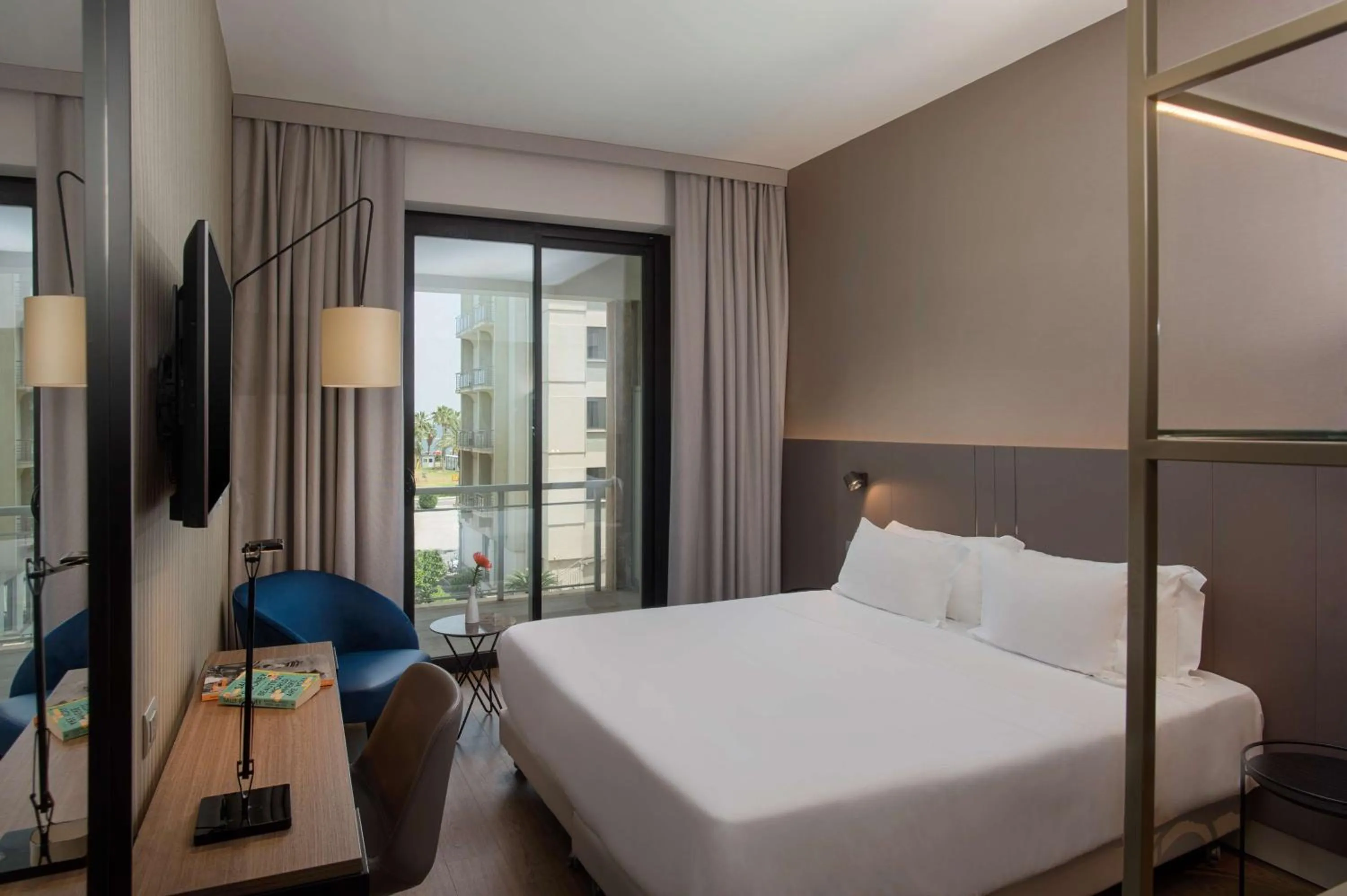 Bedroom, Bed in NH Palermo