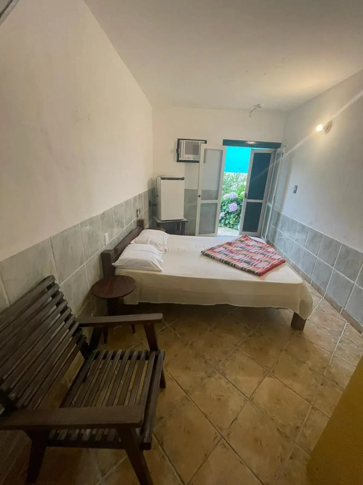 Large Double Room in Hotel Central Praia Large Double Room in Hotel Central Praia