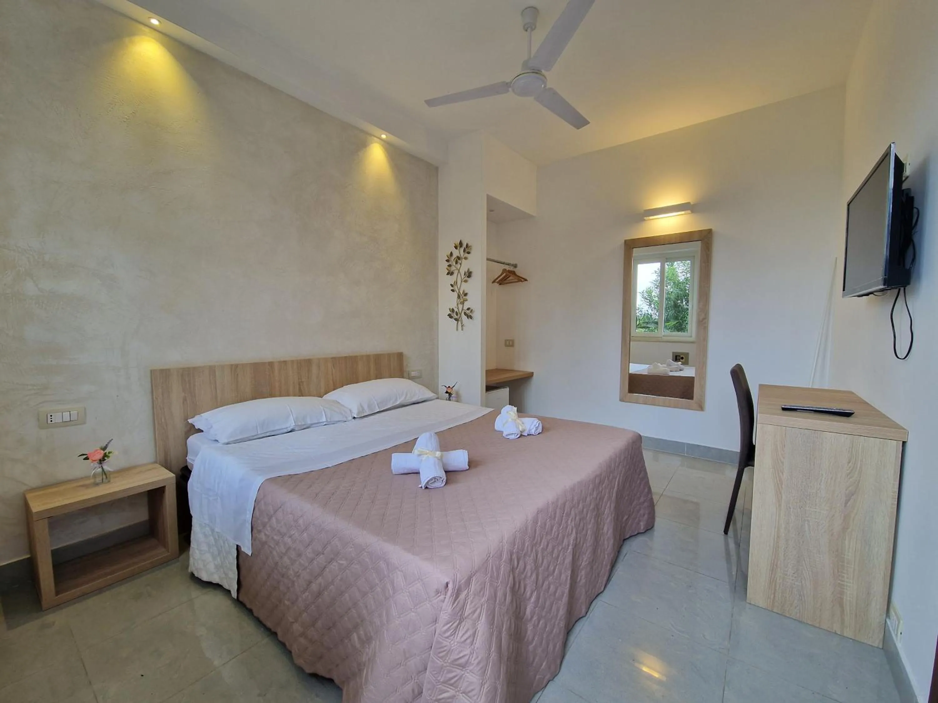 Bed in Hotel - Giardino Marchese D'Altavilla