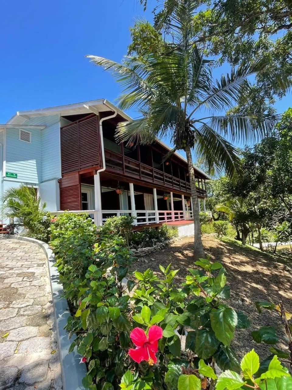 Property building in Hotel and Dive Center Roatan Yacht Club