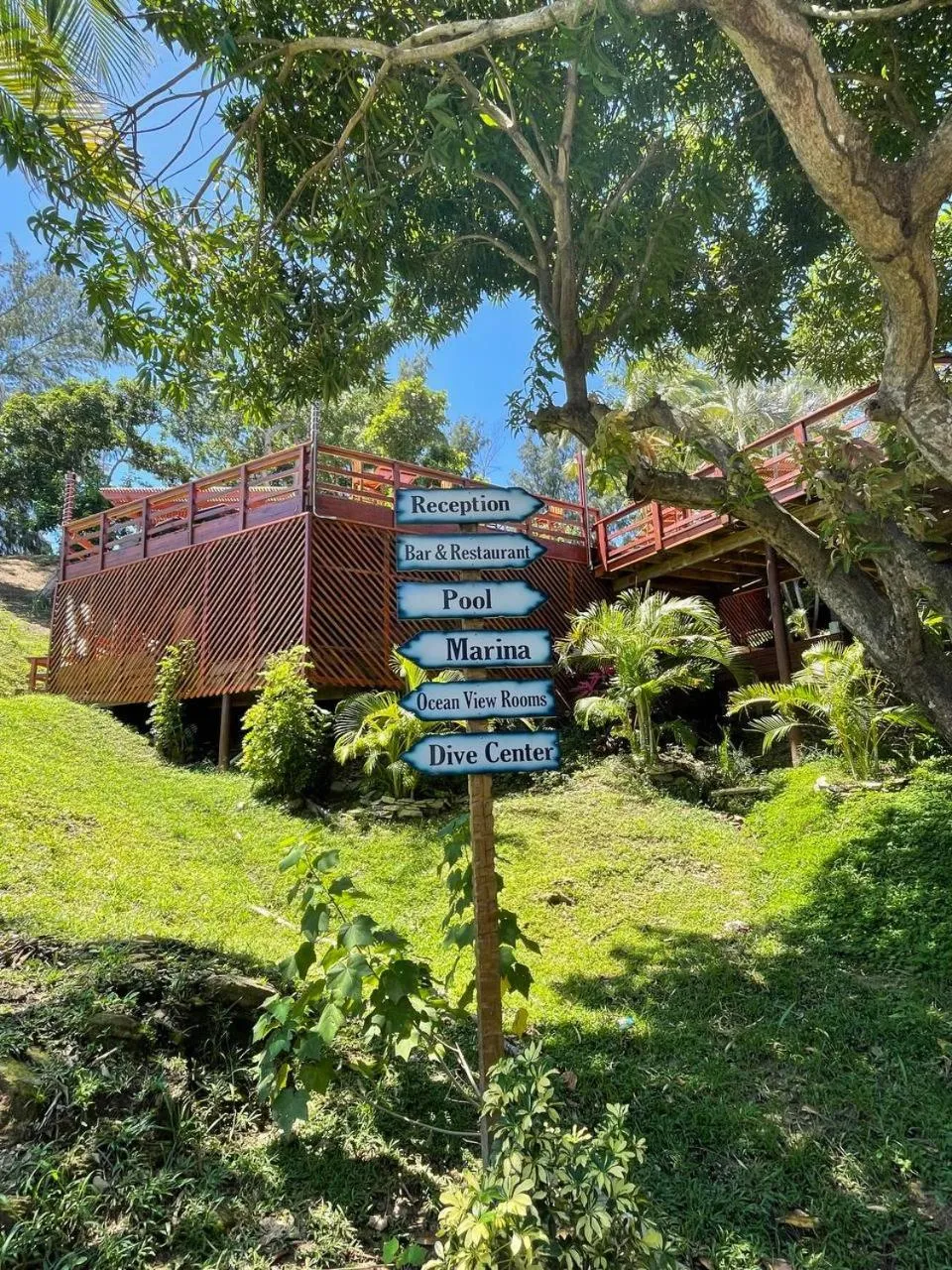 Property building in Hotel and Dive Center Roatan Yacht Club