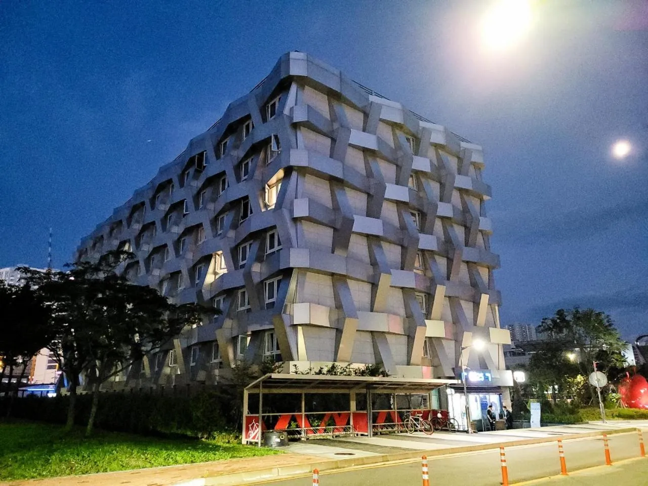 Property building in Chungchoho Best Hotel