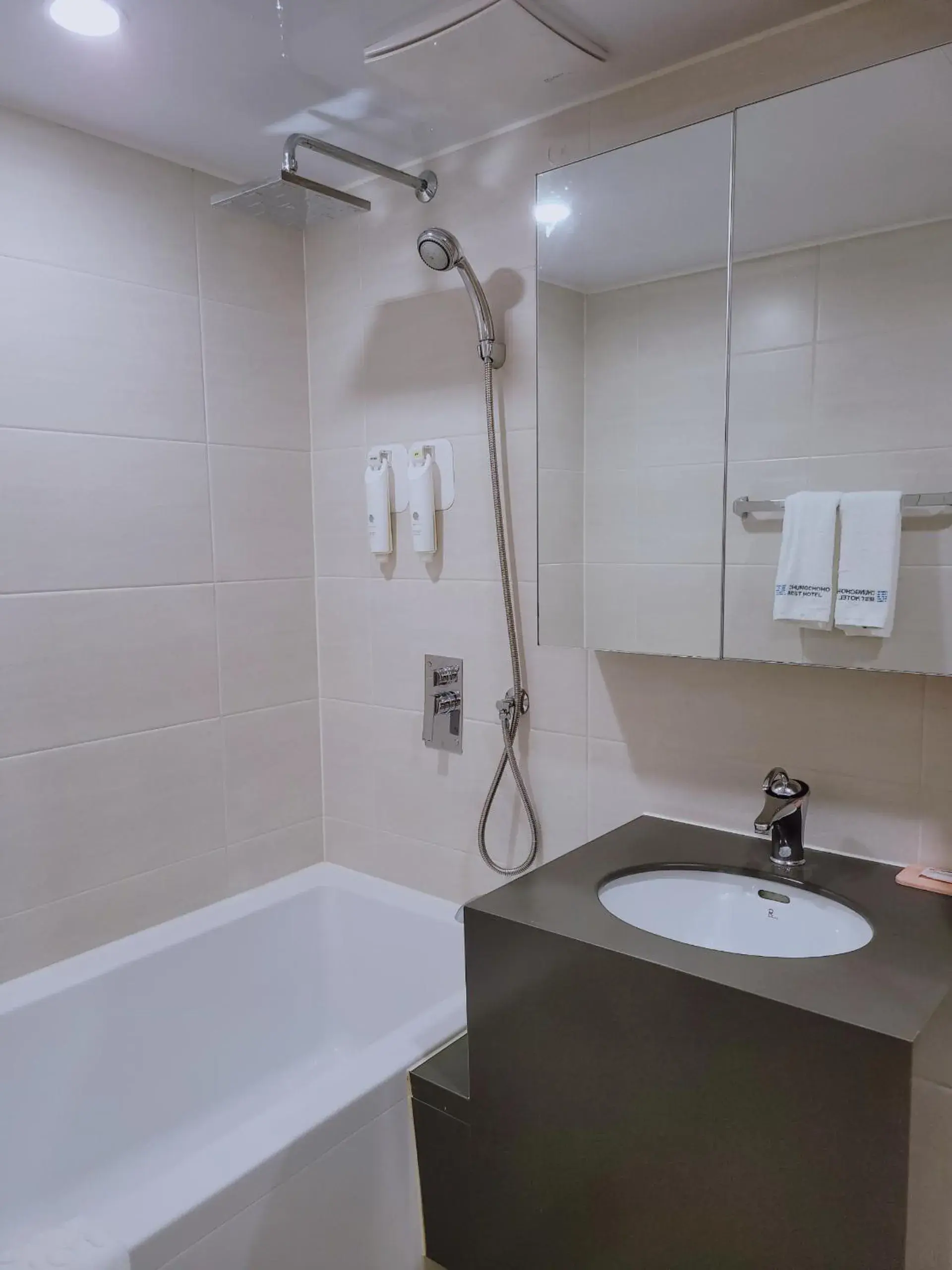 Double Room in Chungchoho Best Hotel Double Room in Chungchoho Best Hotel