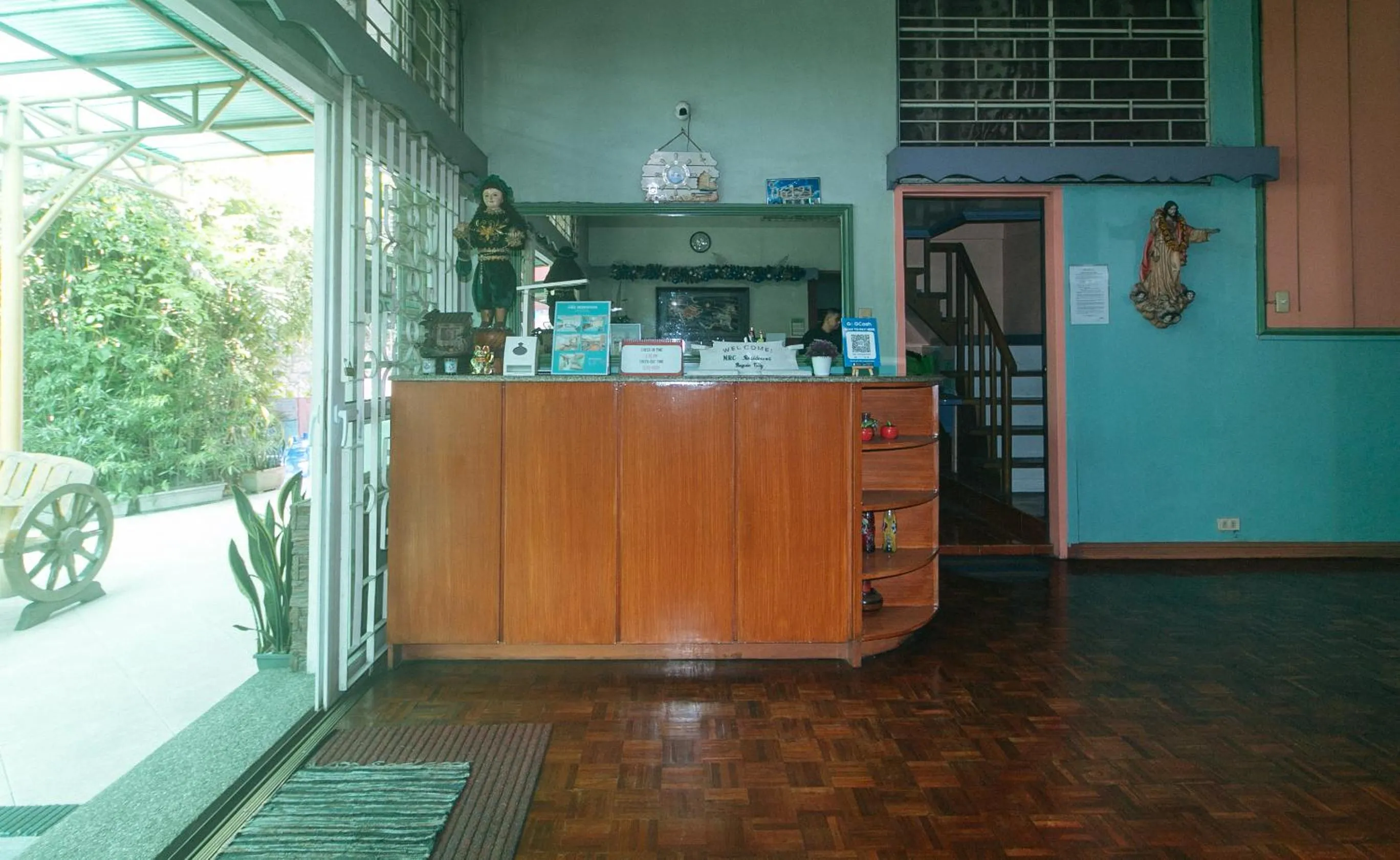 Lobby or reception in RedDoorz Hostel at MRC Residences Baguio