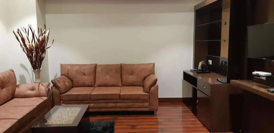 TV and multimedia in Grand Geet Hotels