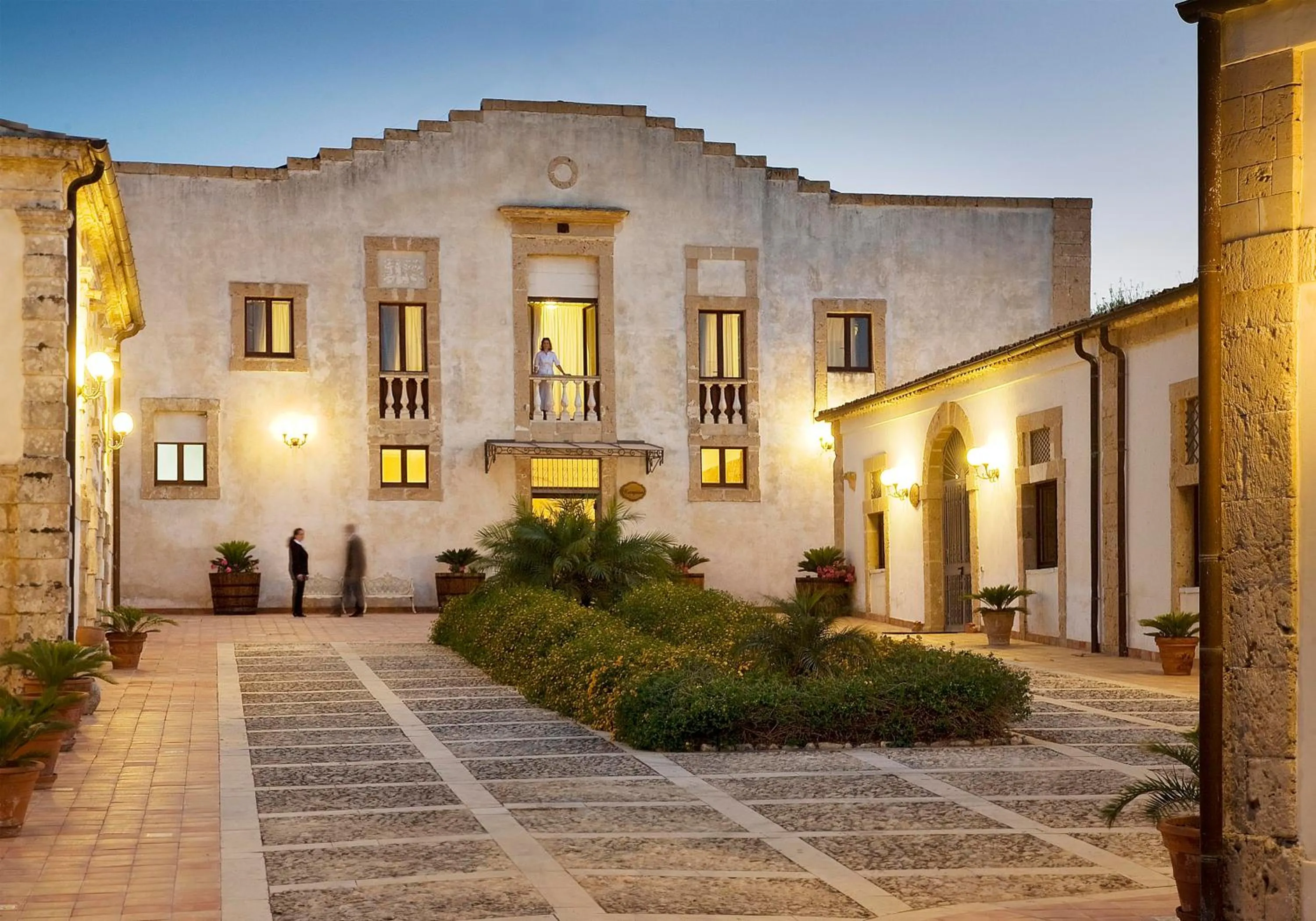 Facade/entrance in Hotel Villa Favorita