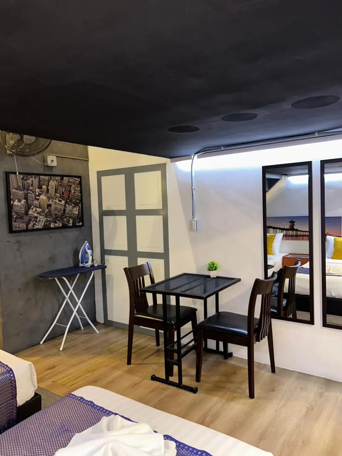 Photo of the whole room, Bed in Usman Halal Home