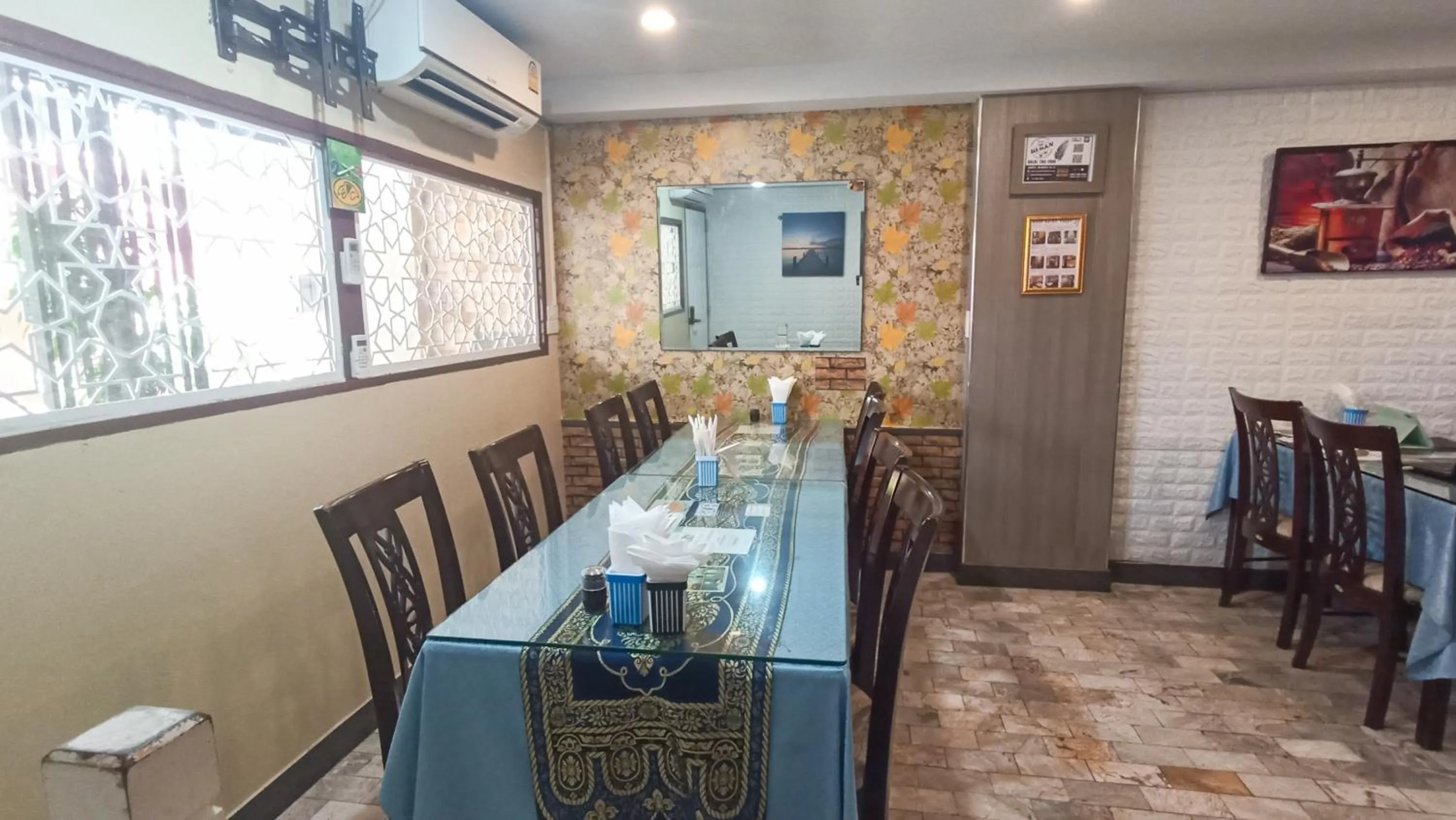Restaurant/places to eat in Usman Halal Home