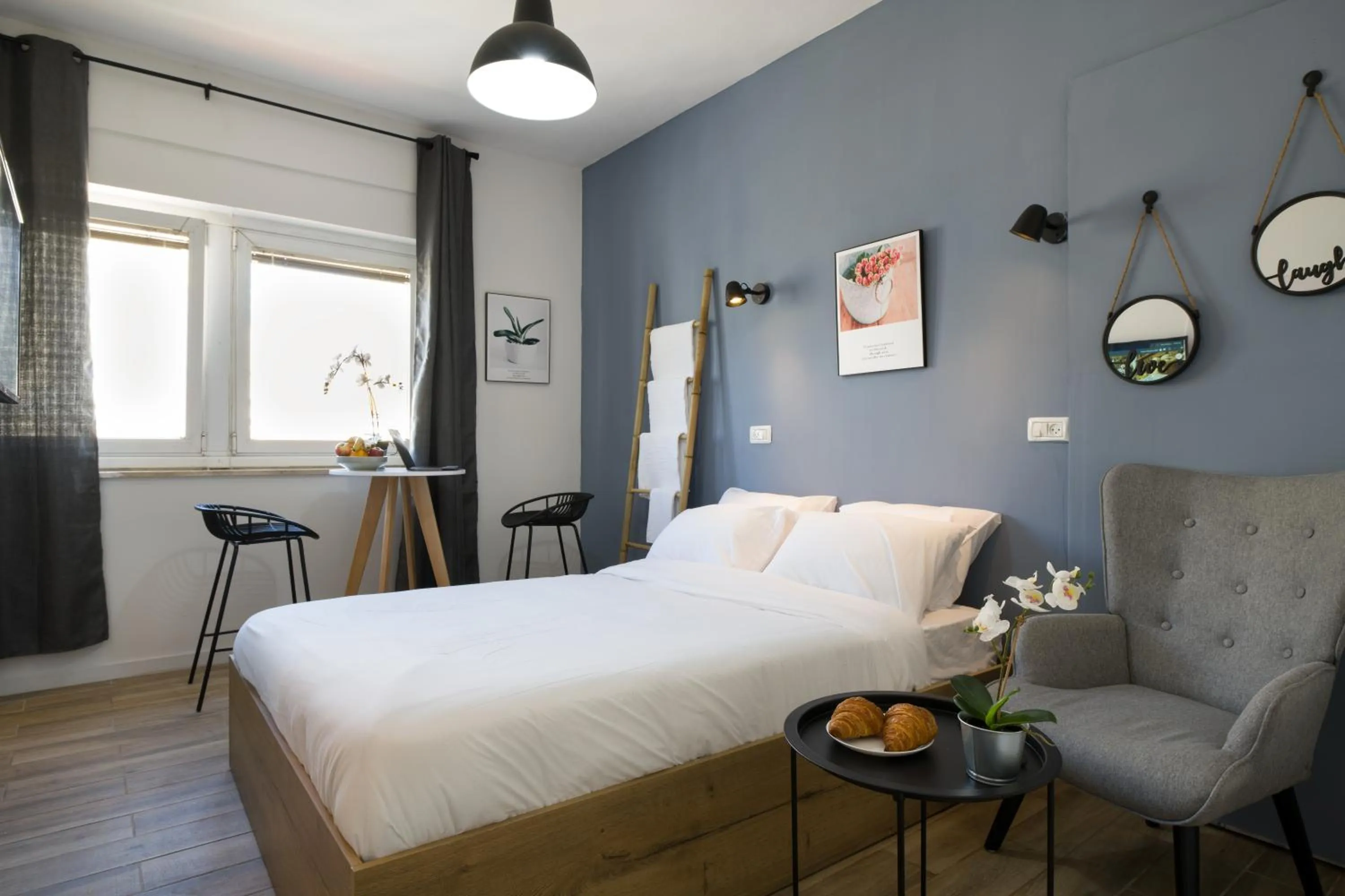 Bed in Aju Ben Yehuda 23