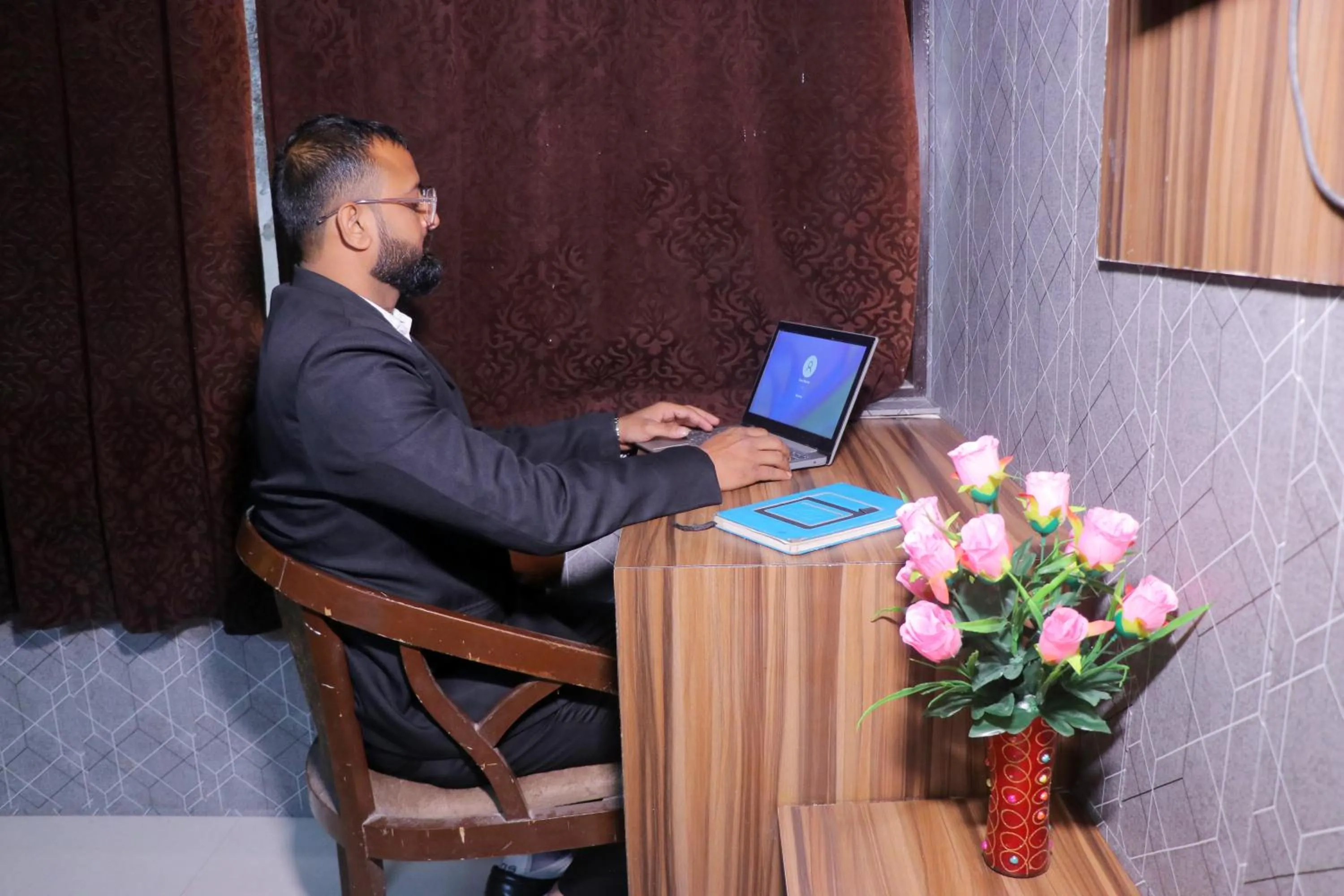 Bedroom in Hotel Panache 500 Mtrs From Shri Krishna Janma bhumi Teample