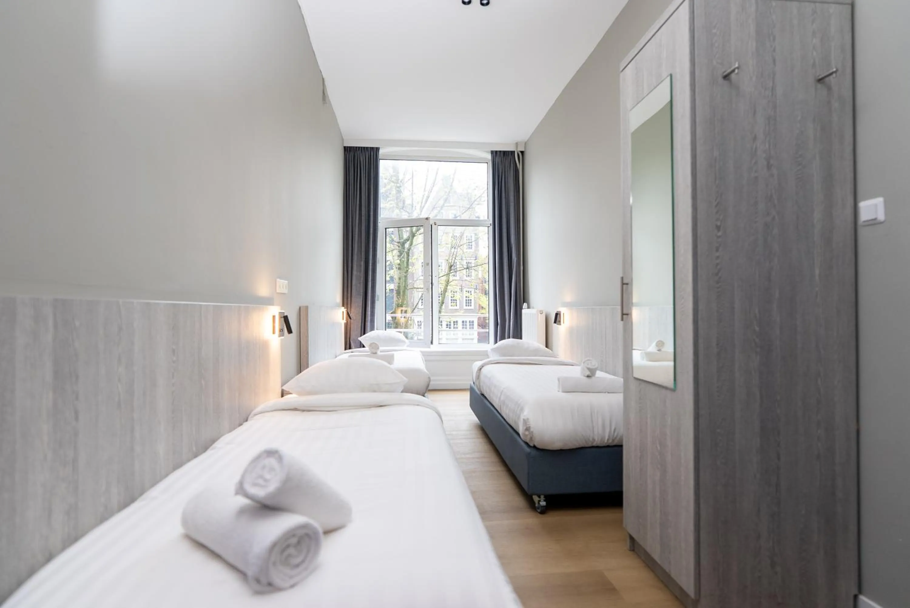 Bedroom, Bed in The Crown Hotel