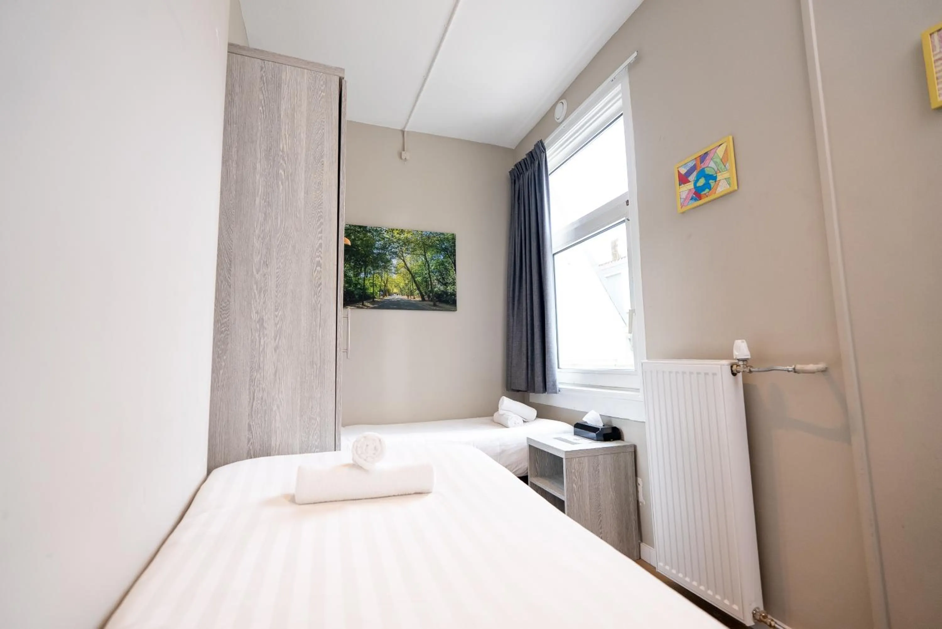 Bedroom, Bed in The Crown Hotel