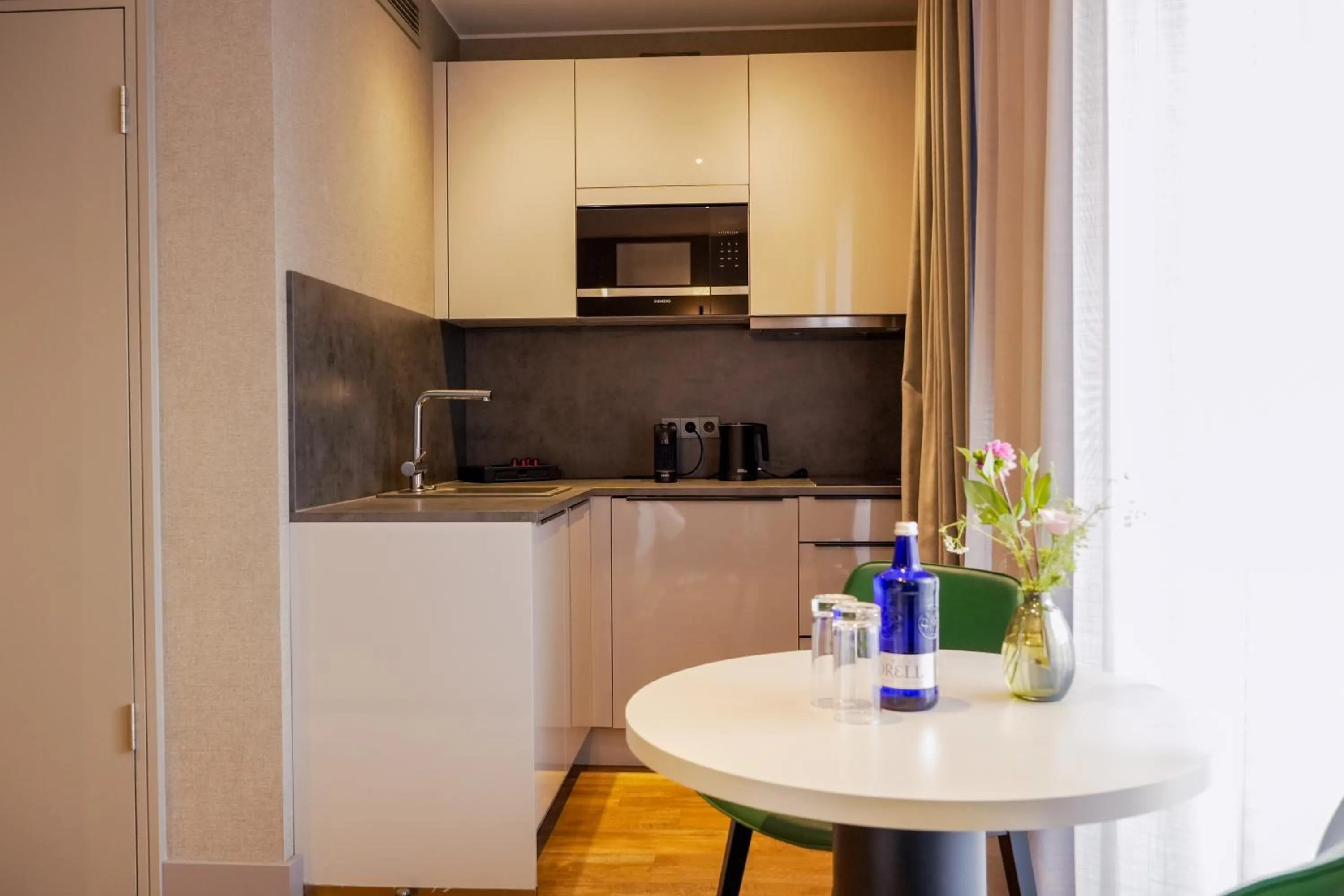 Kitchen or kitchenette in Fourty Three Luxury Serviced Apartments