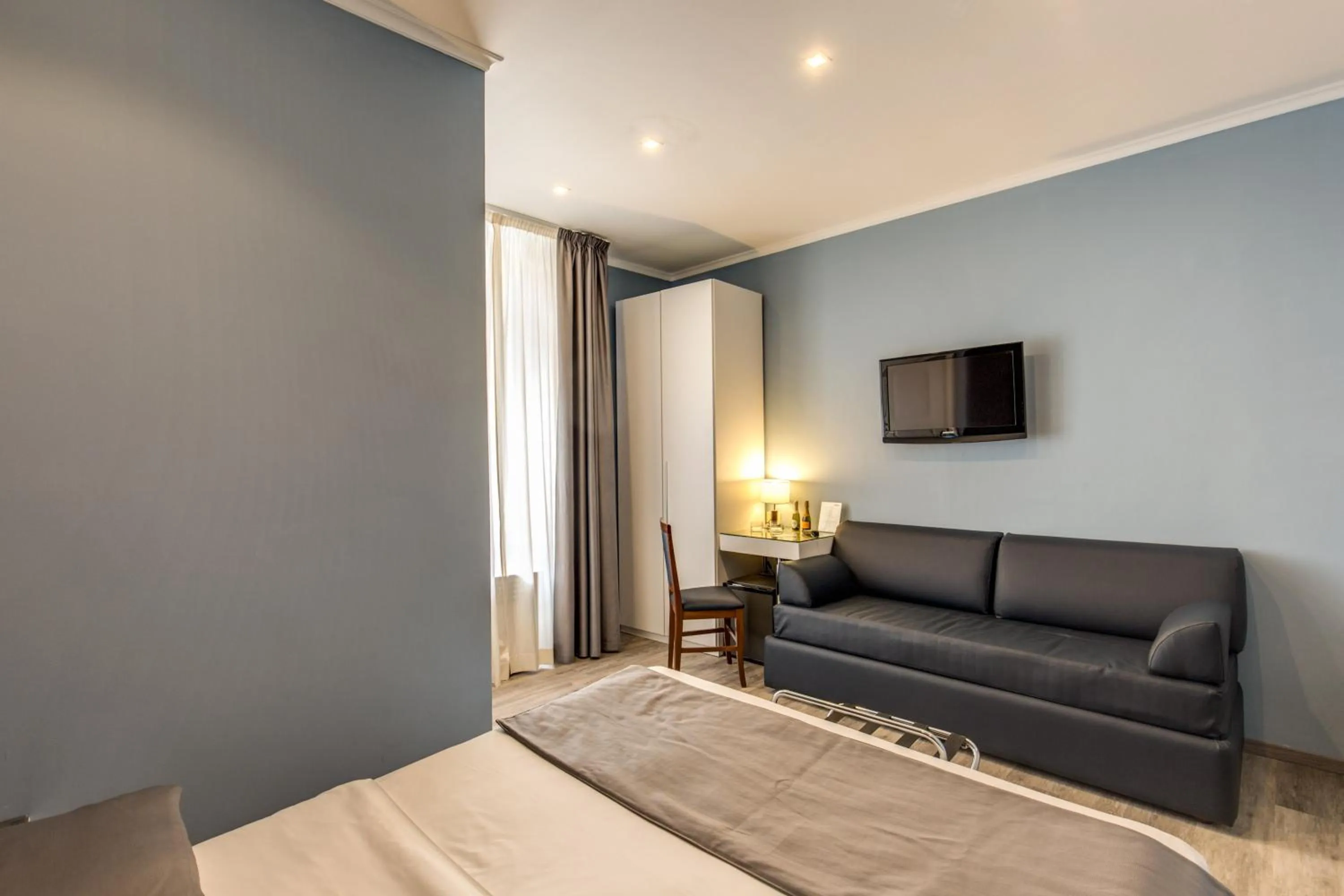 Photo of the whole room, Bed in Residenza Belli Inn