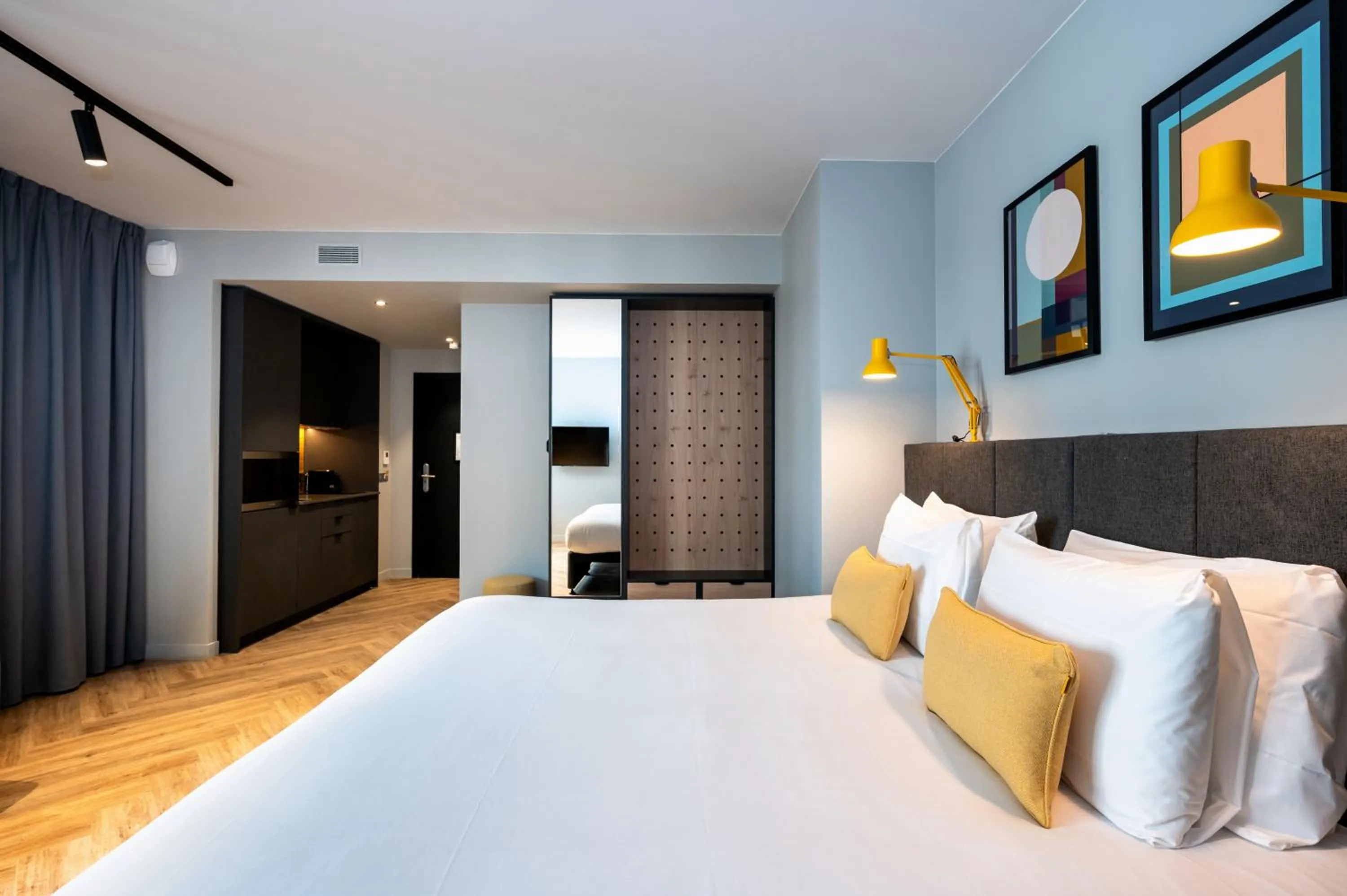 Bed in Staycity Aparthotels Paris La Defense