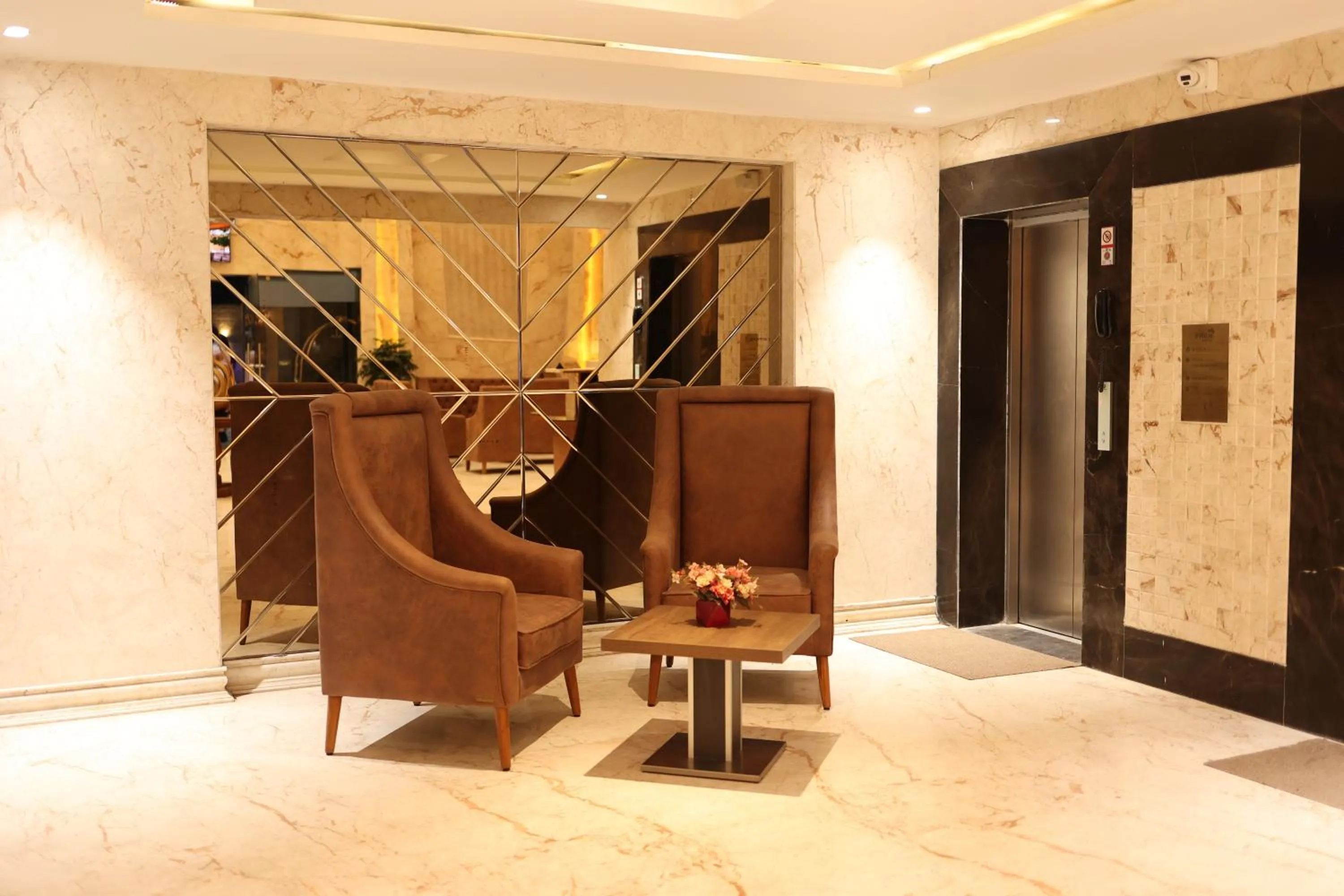 Lobby or reception in Pride Hotel Bhopal