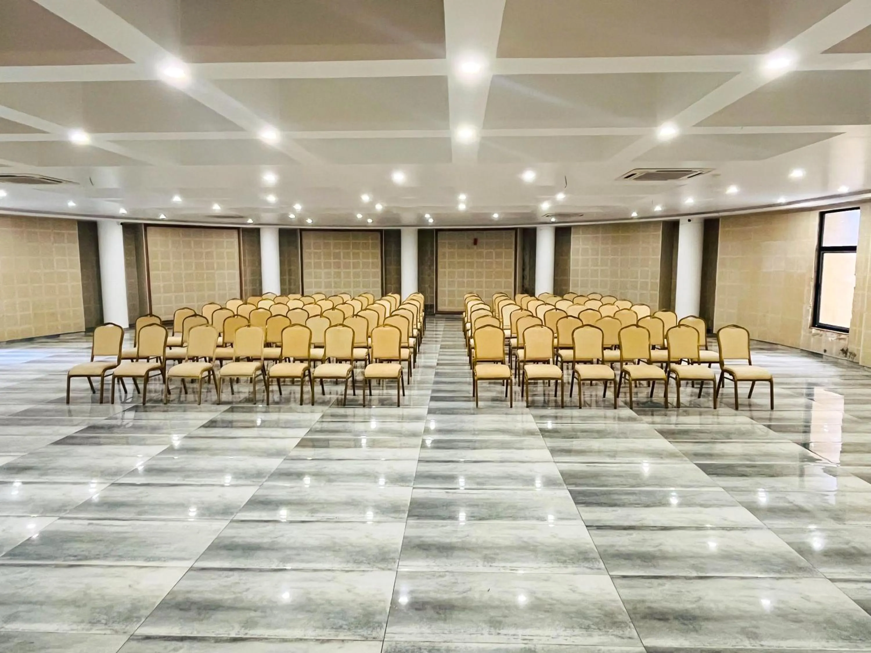 Banquet/Function facilities in Bapu's Resort, Dwarka