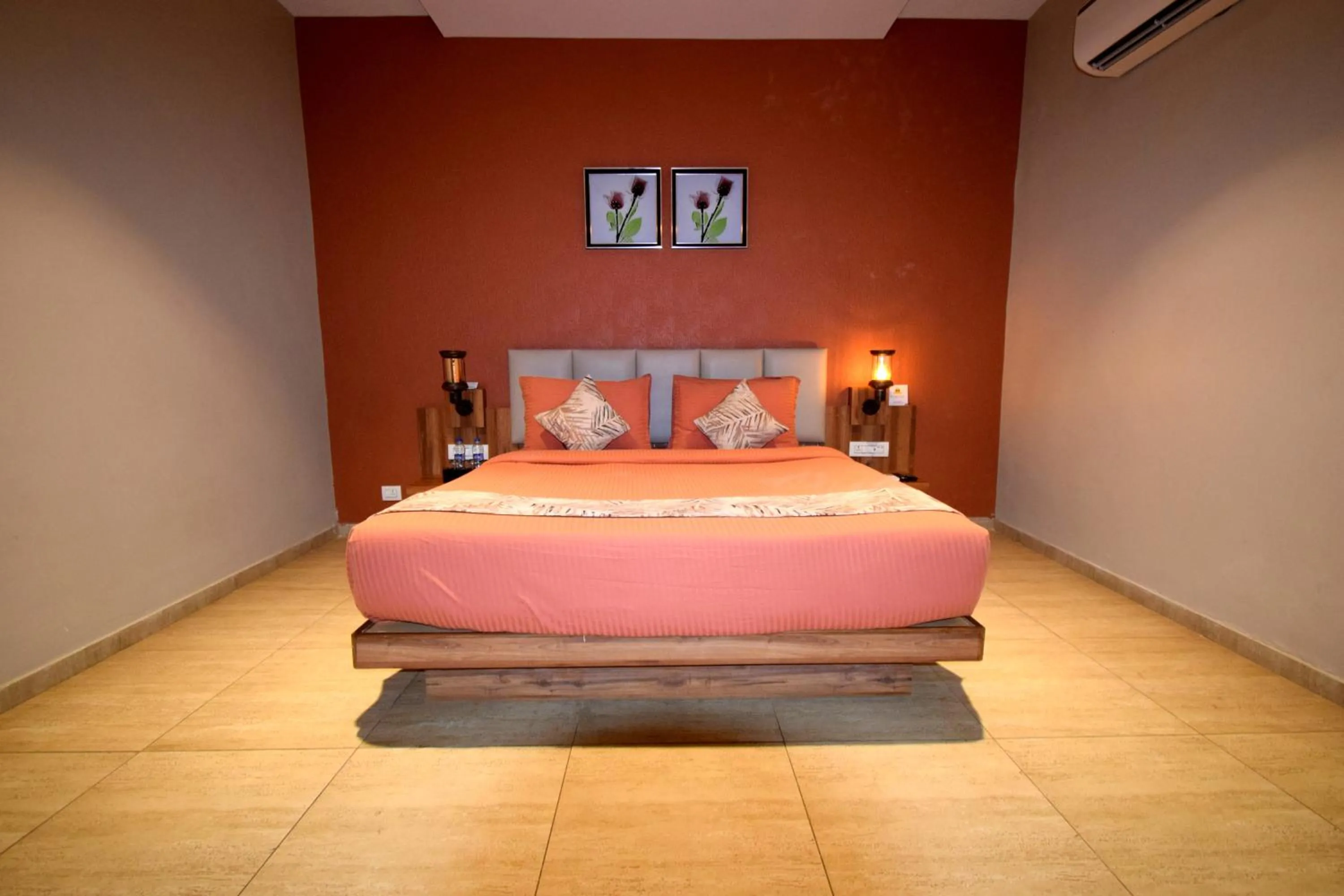Bed in Bapu's Resort, Dwarka