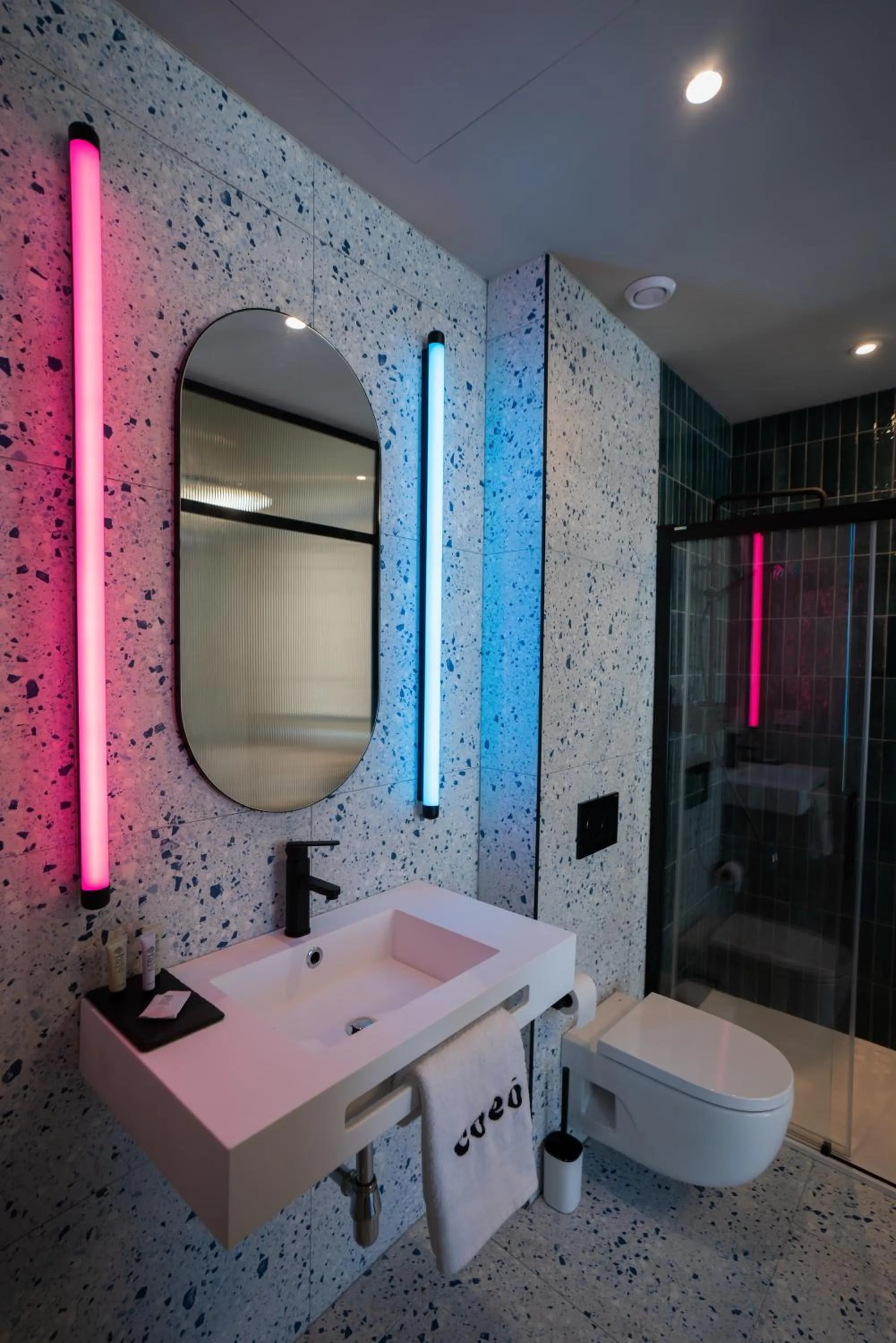 Toilet in Coeo Peña Design Apartments