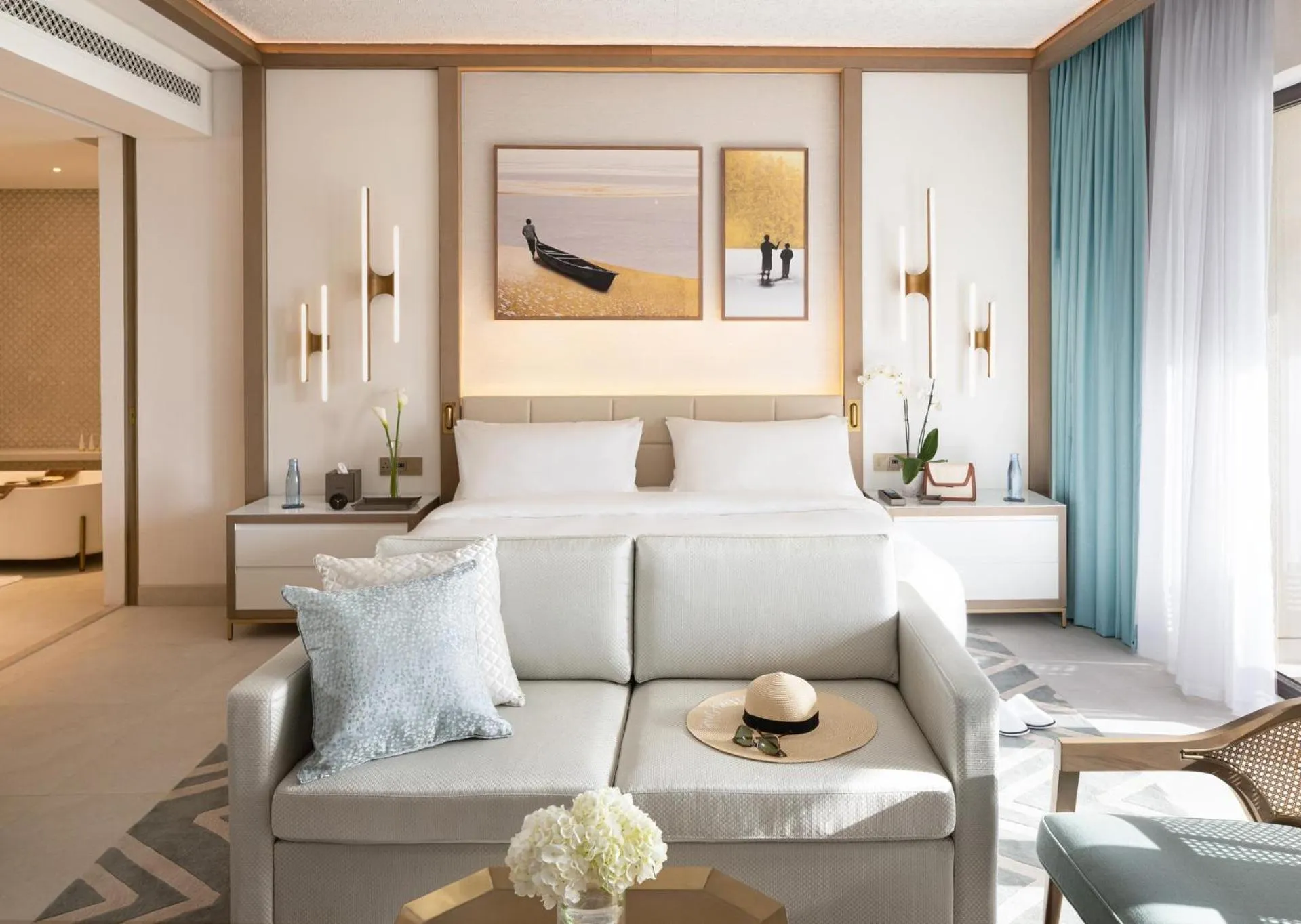 Bedroom, Bed in Jumeirah Gulf of Bahrain