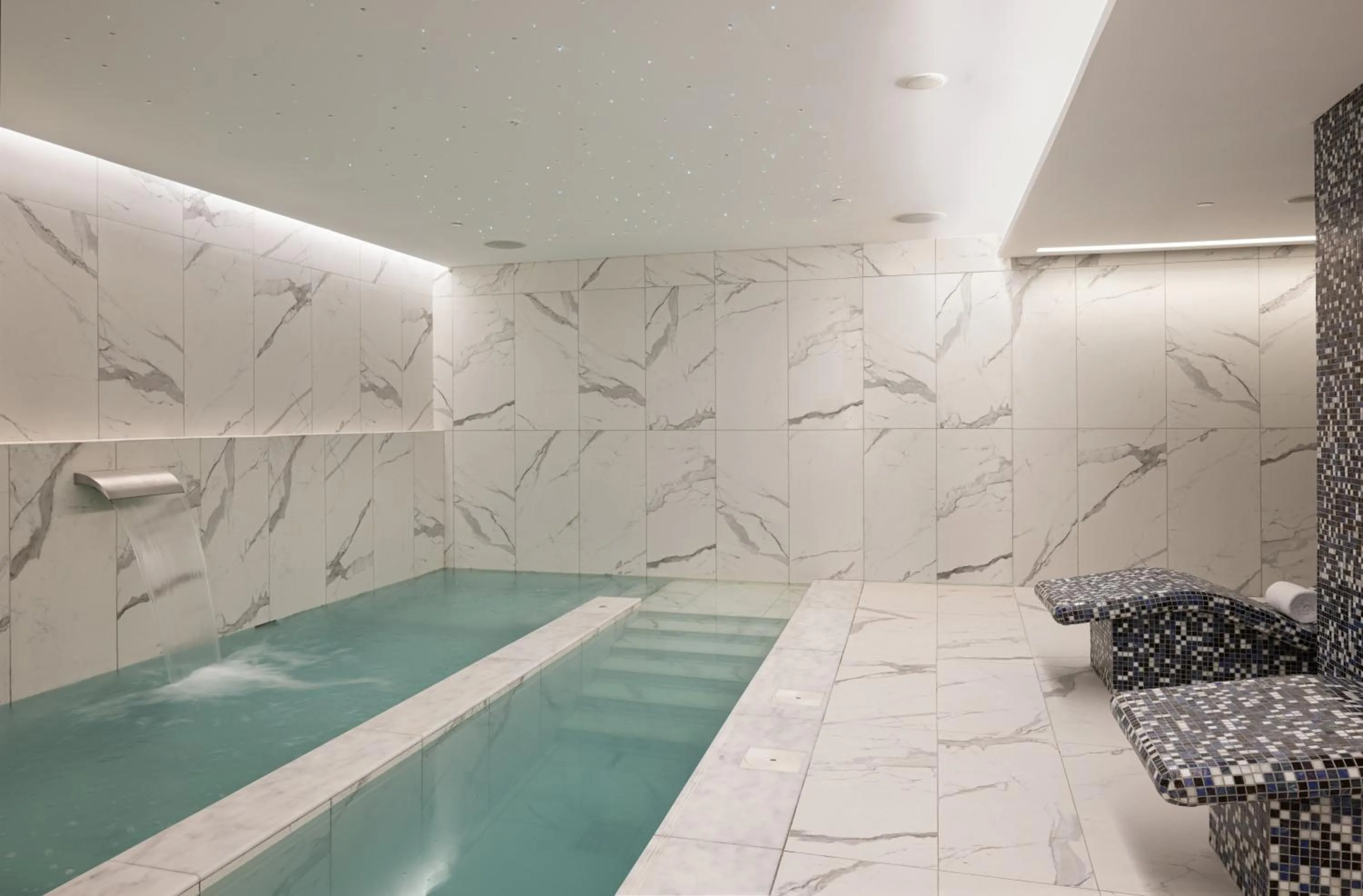 Hot Tub in Jumeirah Gulf of Bahrain