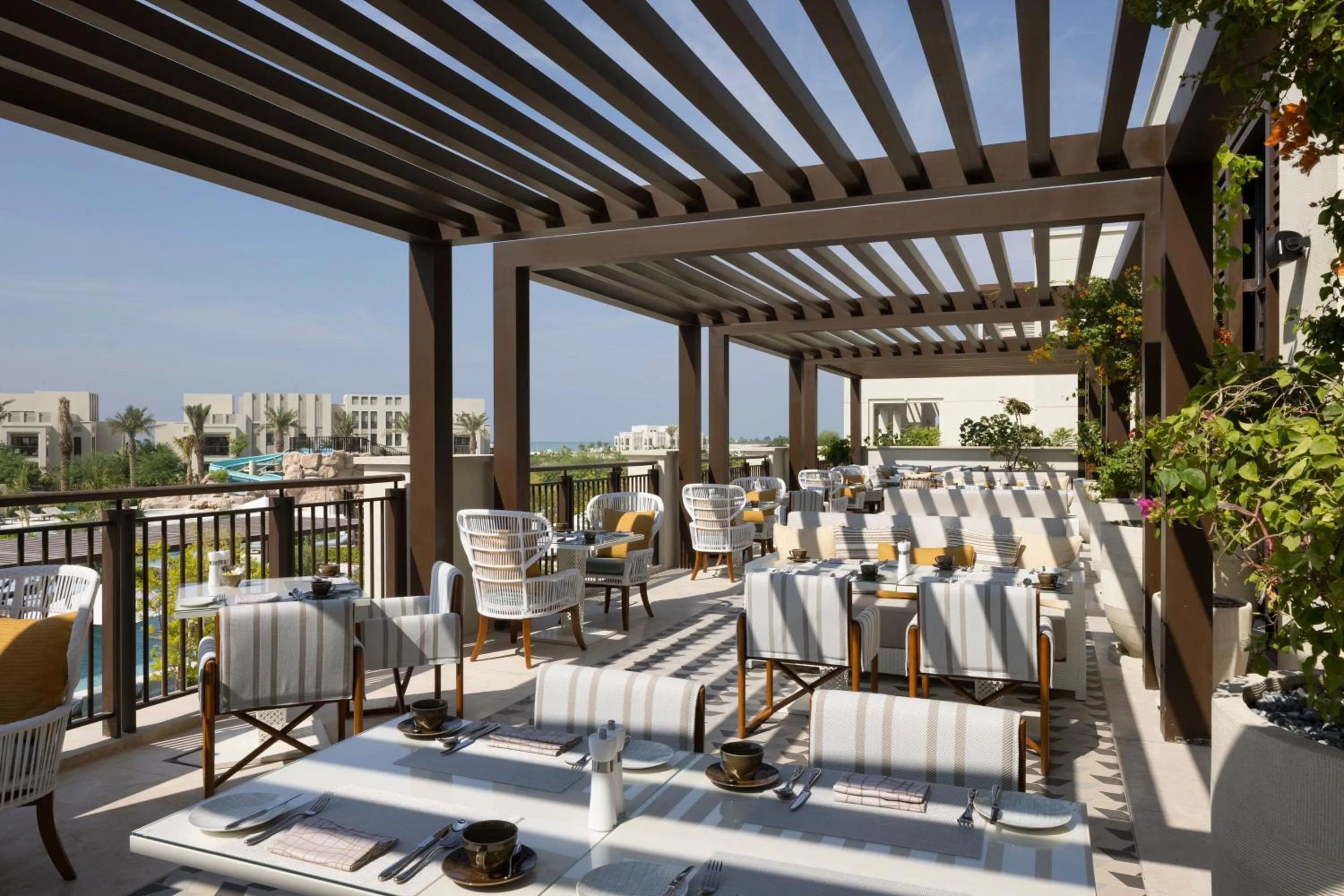 Restaurant/places to eat in Jumeirah Gulf of Bahrain