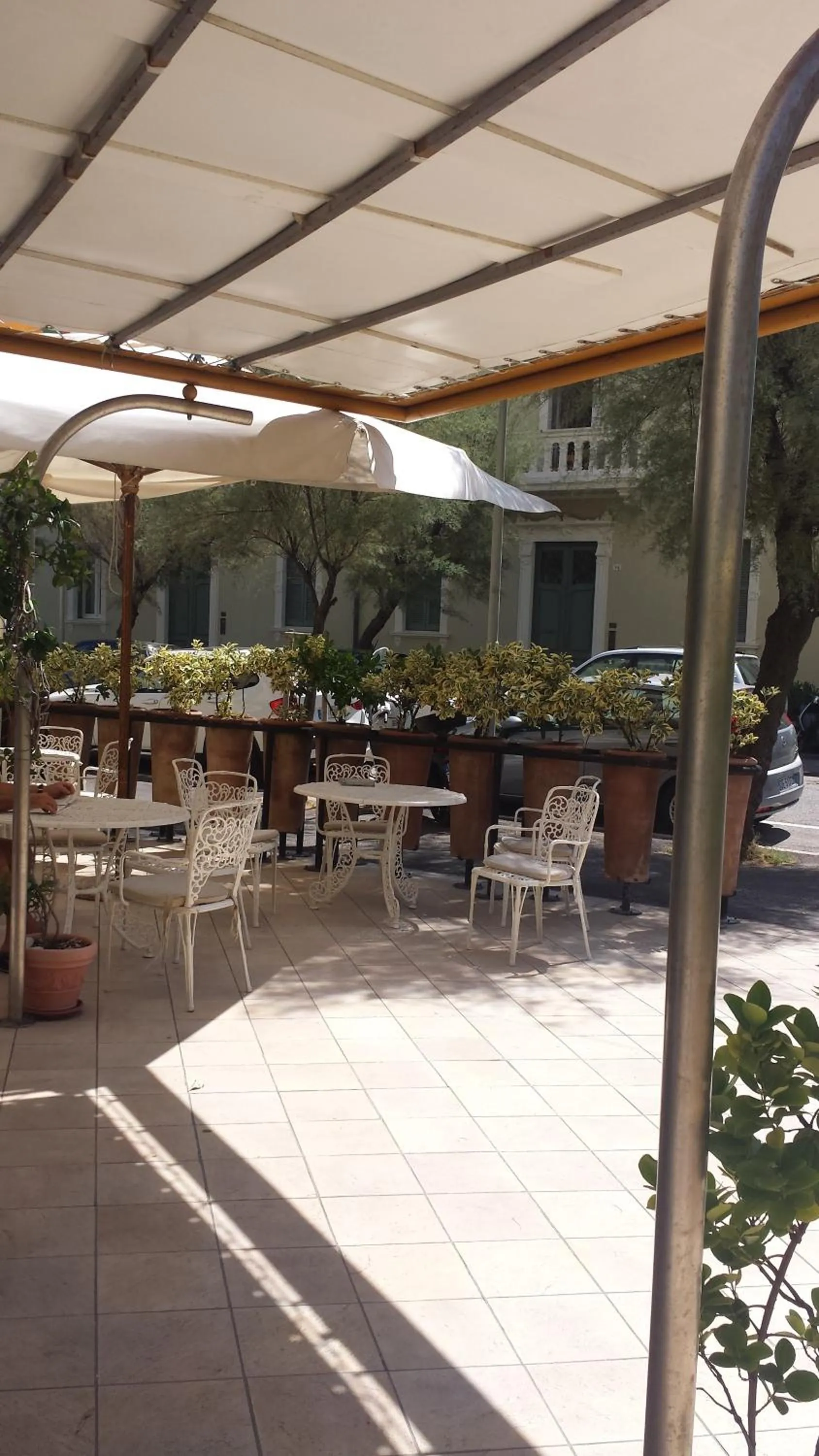 Facade/entrance in Perticari