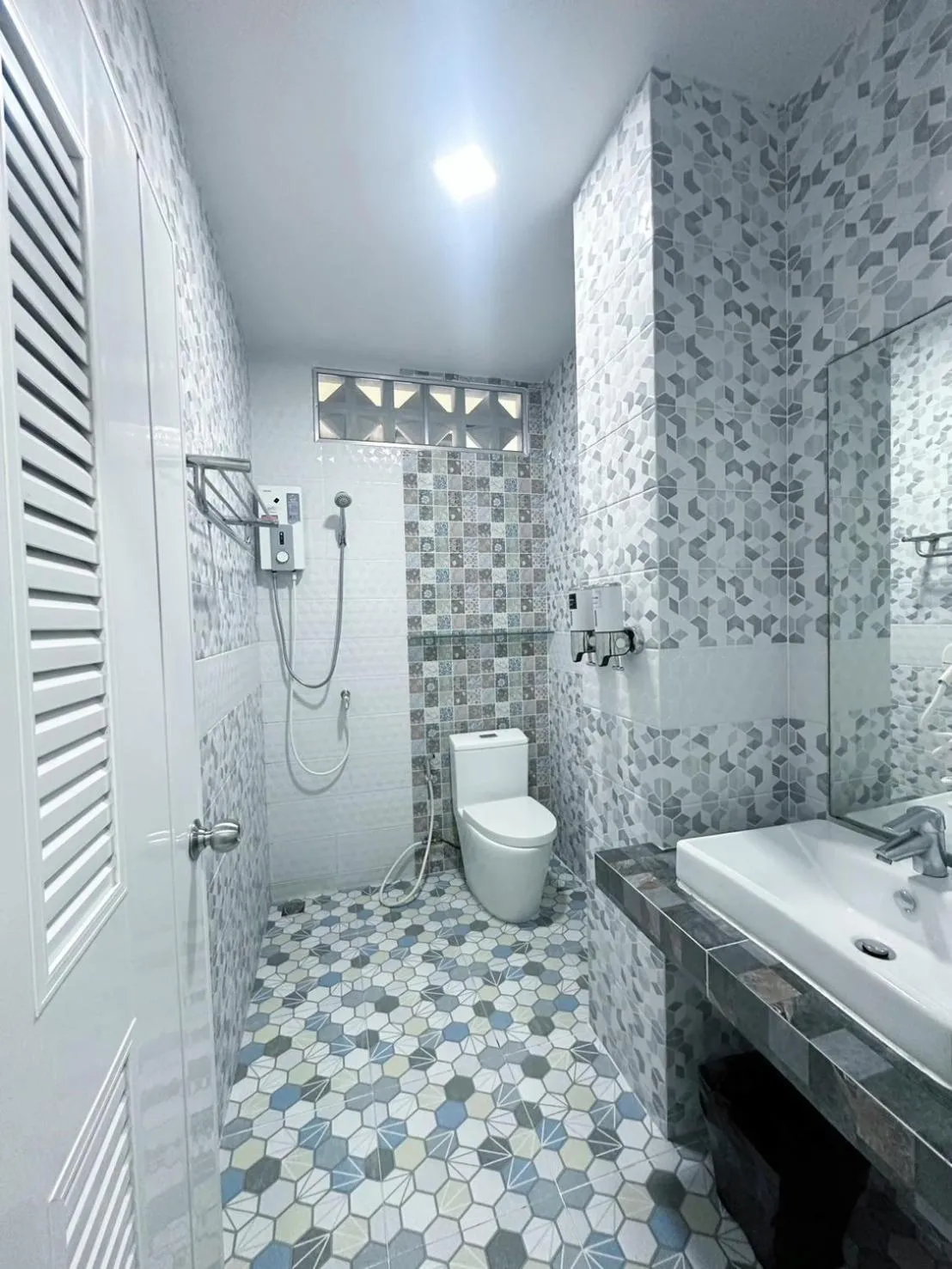 Bathroom in Daddy Dream Hotel and Residence