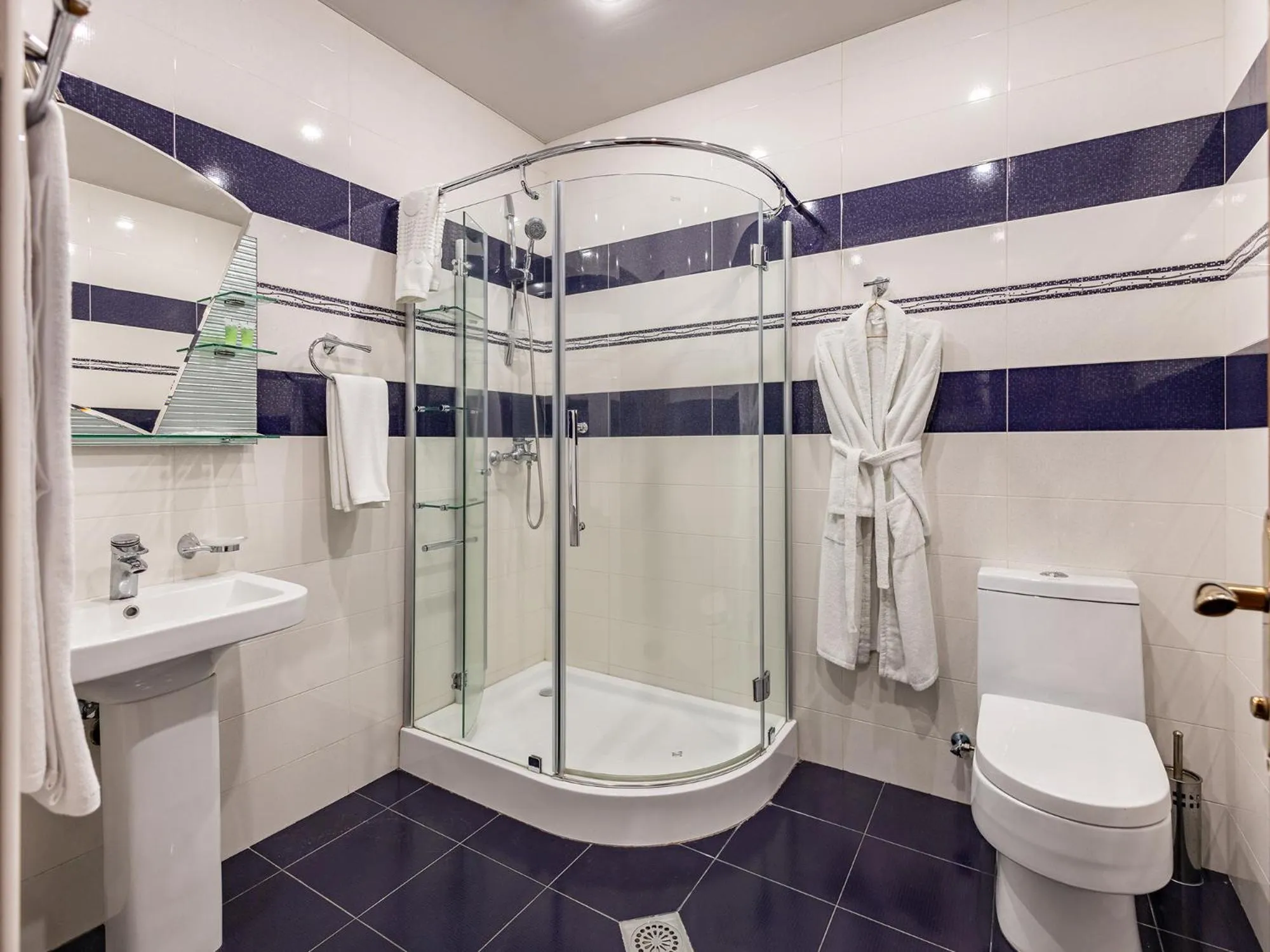 Shower in La Defense Hotel Yerevan