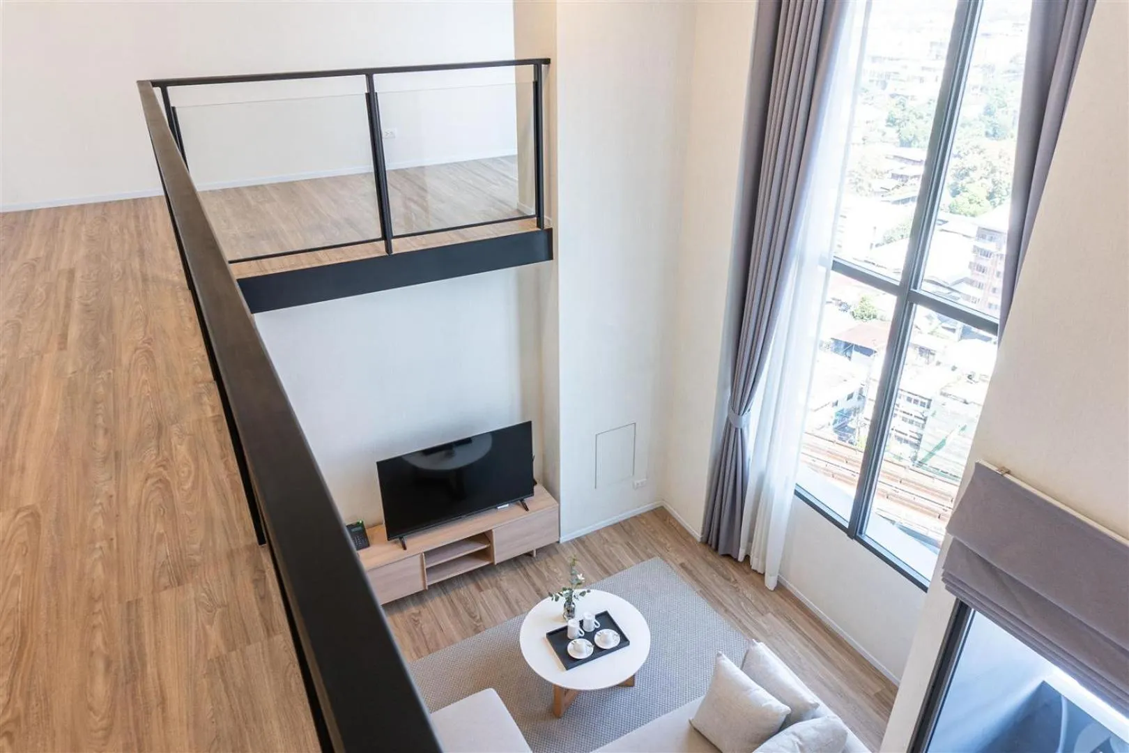 TV and multimedia in Ramada Plaza by Wyndham Bangkok Sukhumvit 48