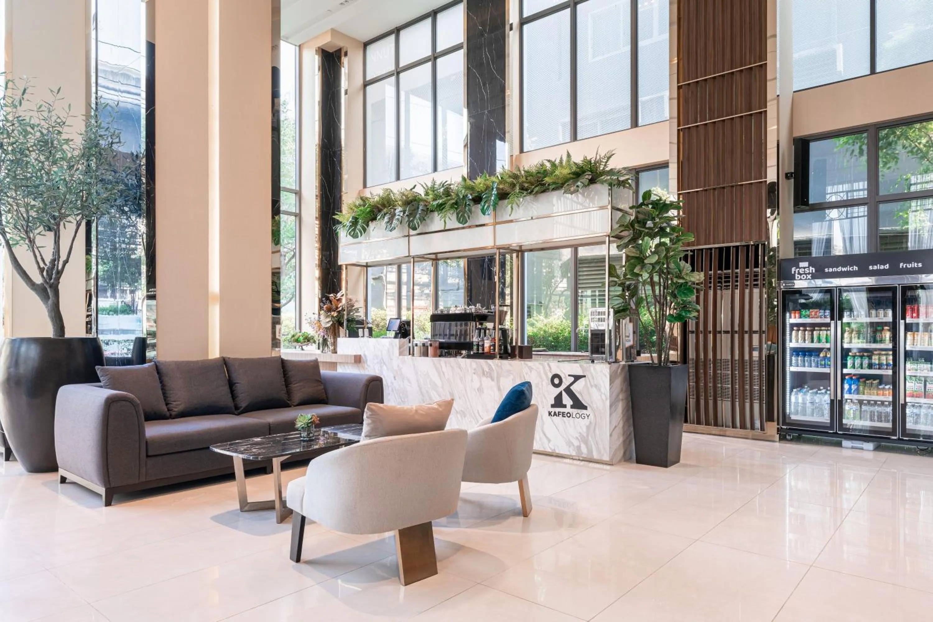 Restaurant/places to eat in Ramada Plaza by Wyndham Bangkok Sukhumvit 48