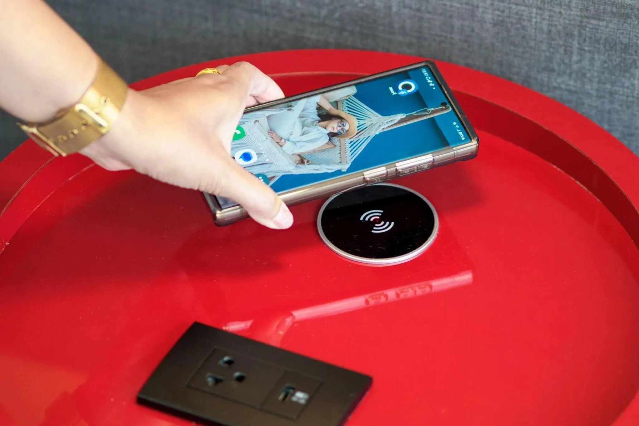 Photo of the whole room in Ramada Plaza by Wyndham Bangkok Sukhumvit 48