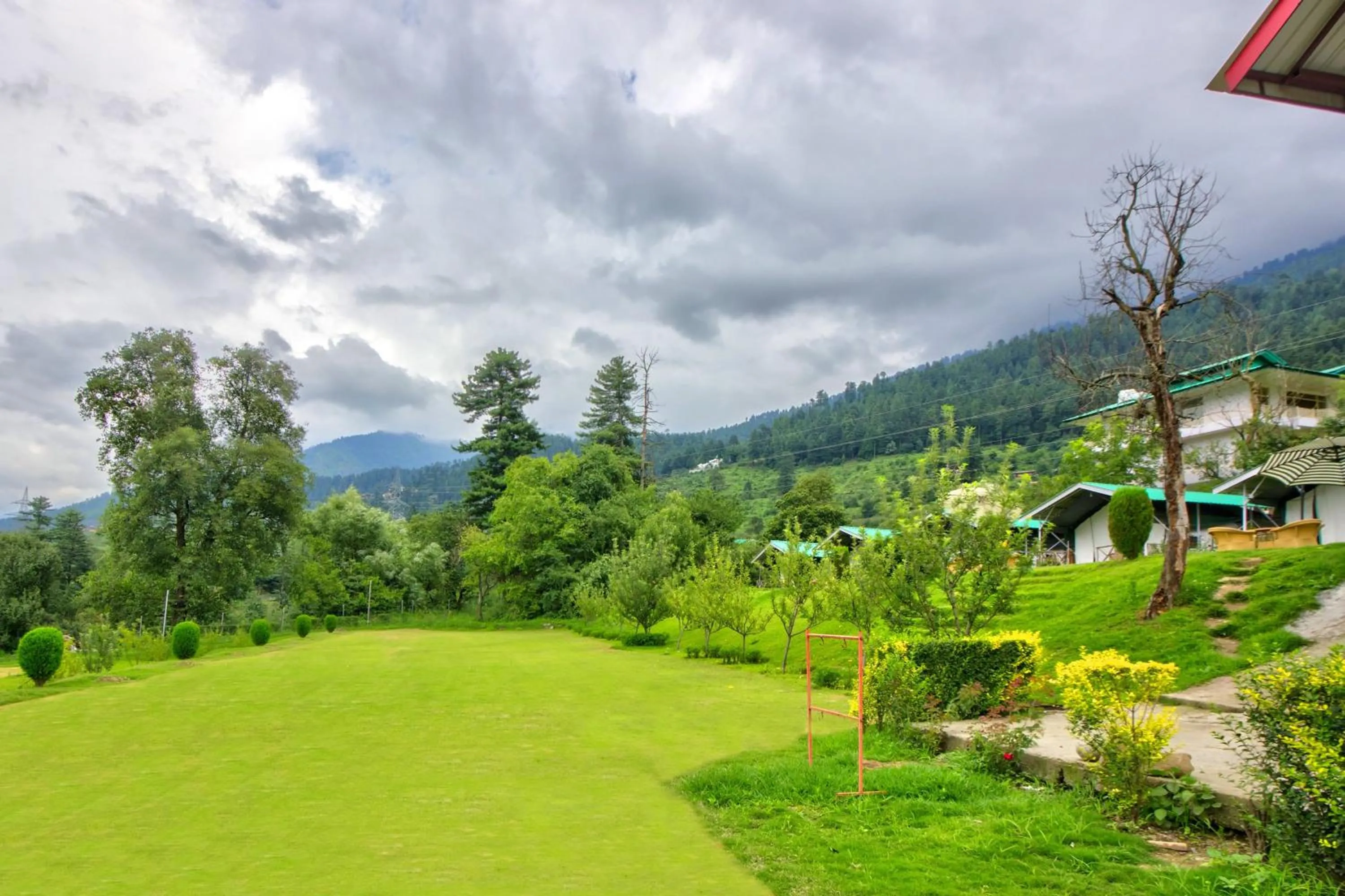 Day in Anand Vardhan Resorts