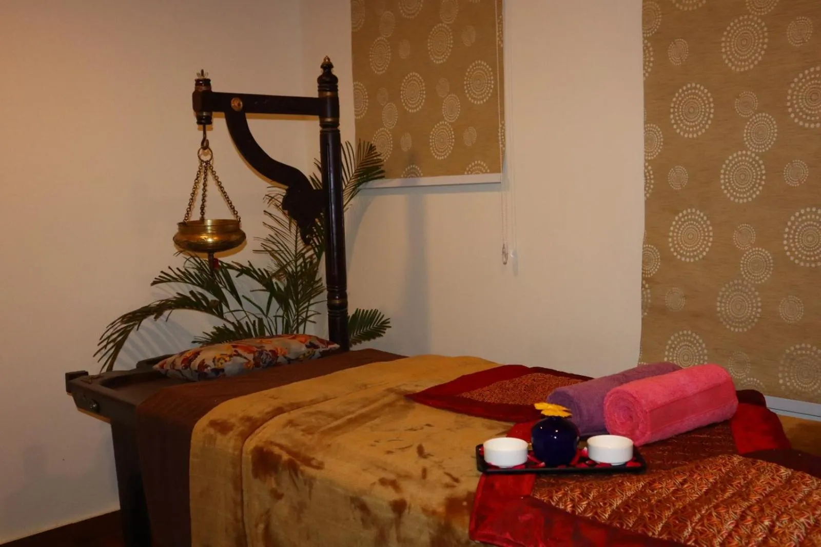 Spa and wellness centre/facilities, Bed in Anand Vardhan Resorts