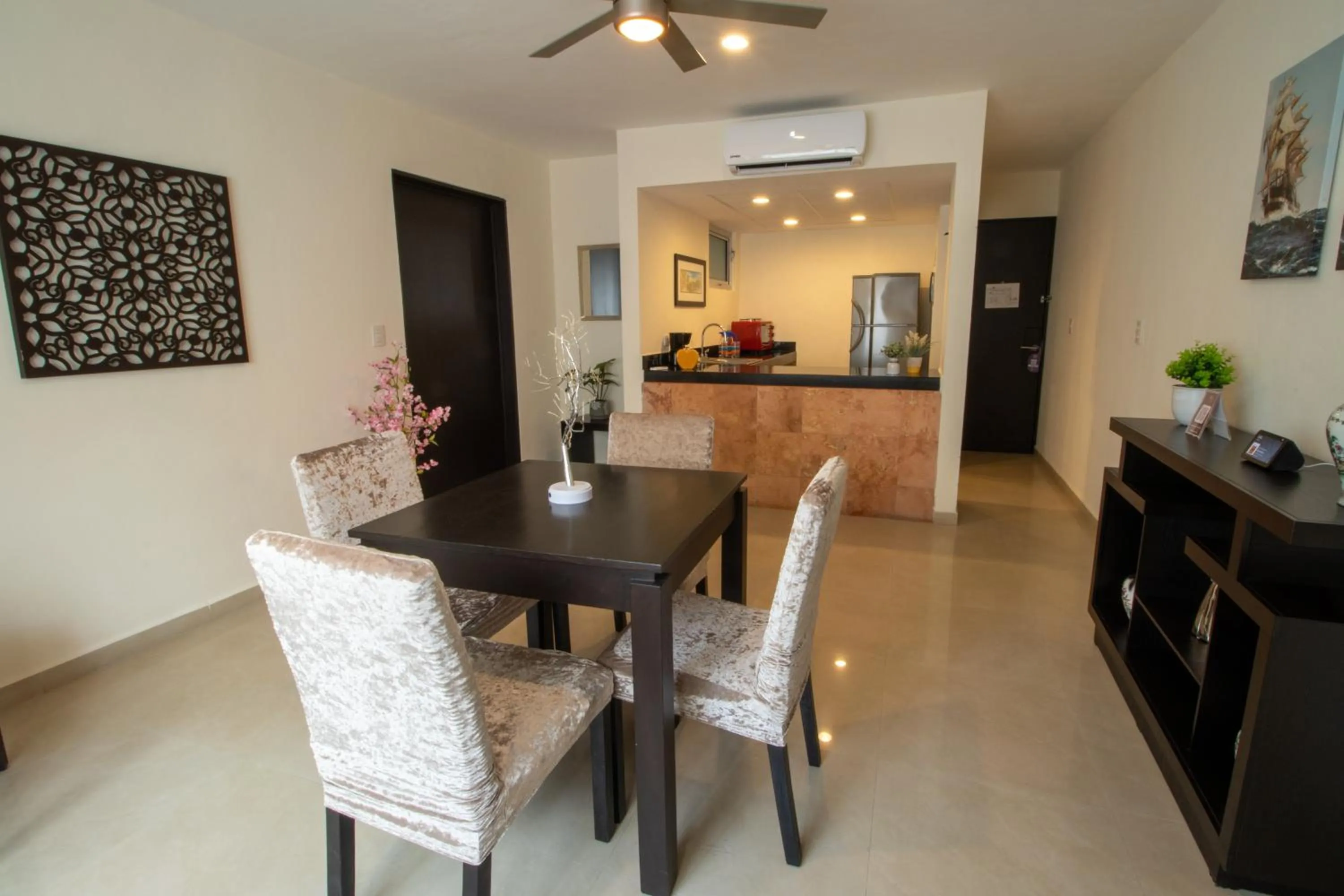 Kitchen or kitchenette in Hotel Villas Segovia Playa del Carmen