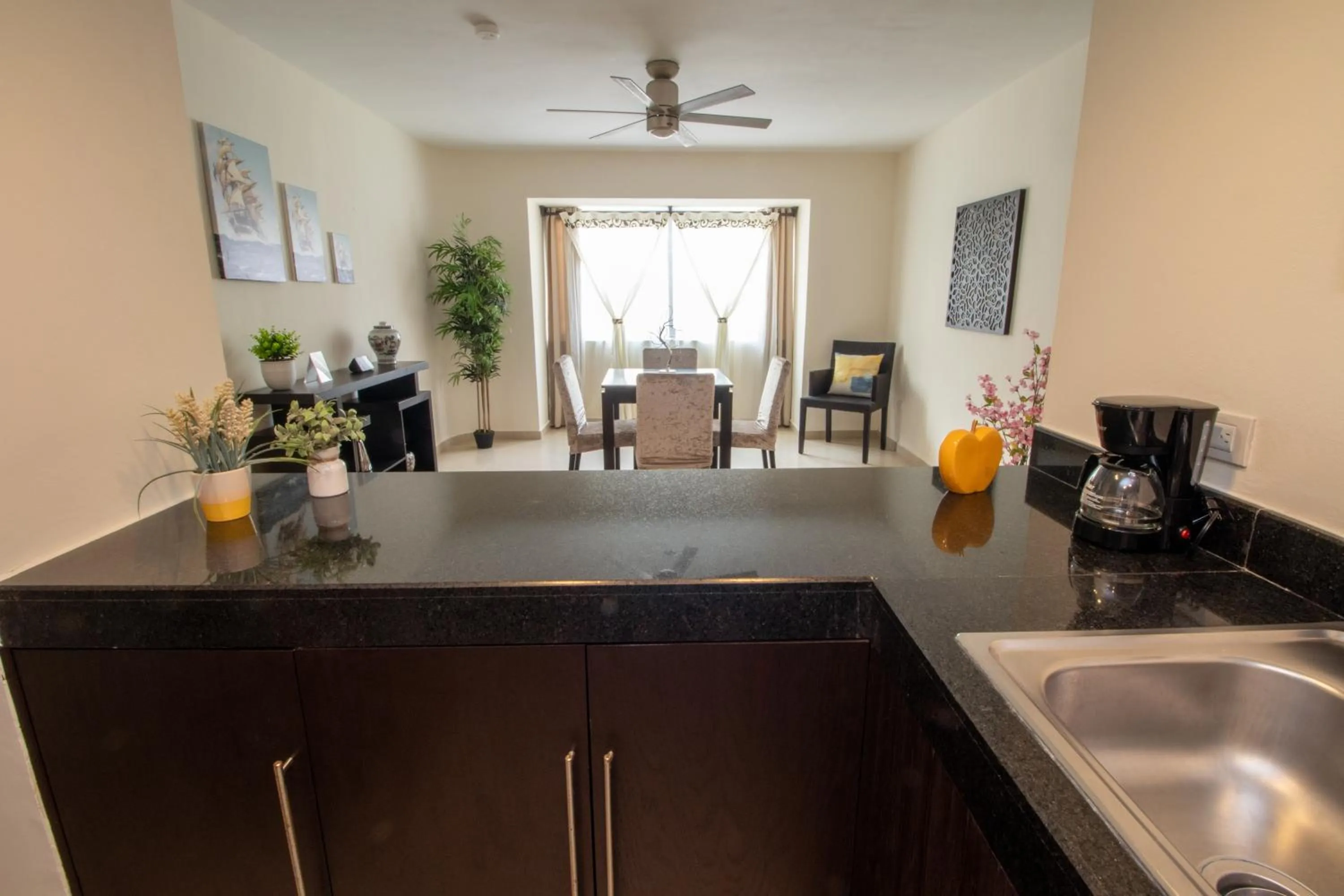 Dining area in Hotel Villas Segovia Playa del Carmen