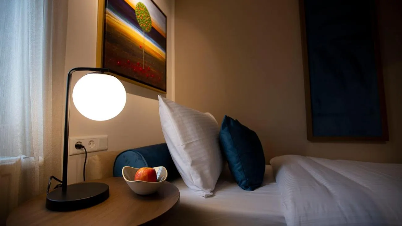 Bed in Delphi Hotel & Restaurant