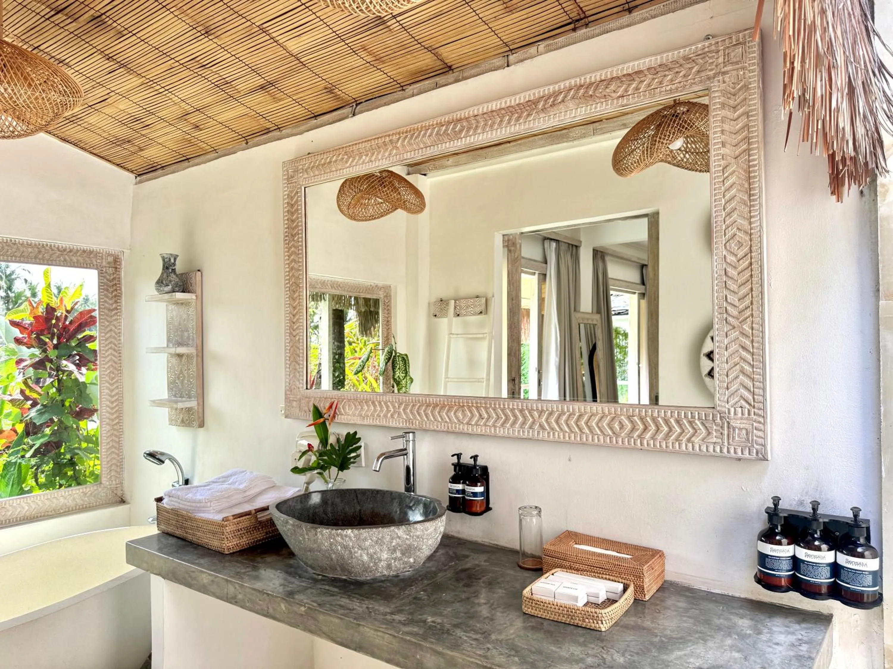 Bathroom in Hot Stone Club Ubud