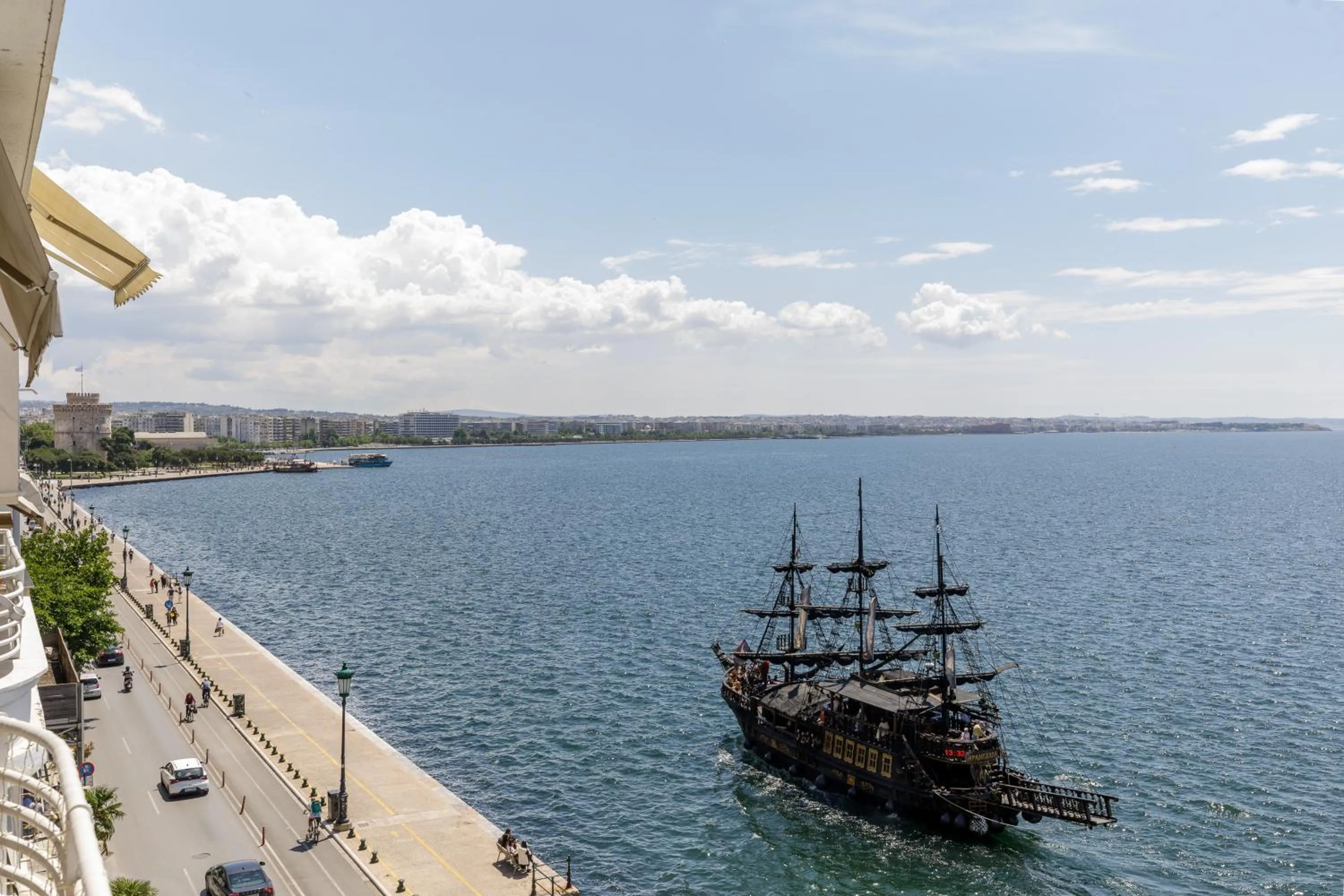 Natural landscape in Infinity & Beyond by halu! - Seafront apartments