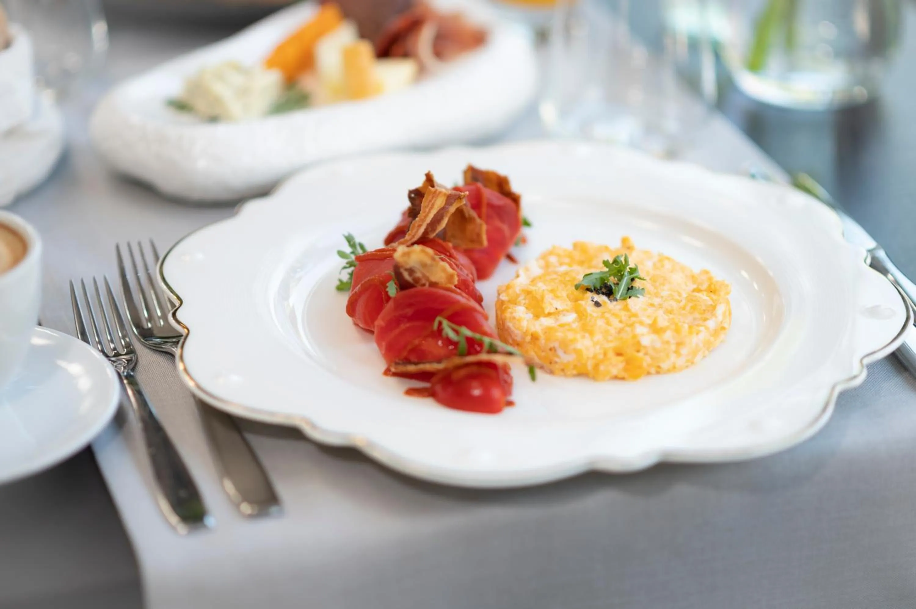 Food and drinks in VIZUALIZA Residence Hotel