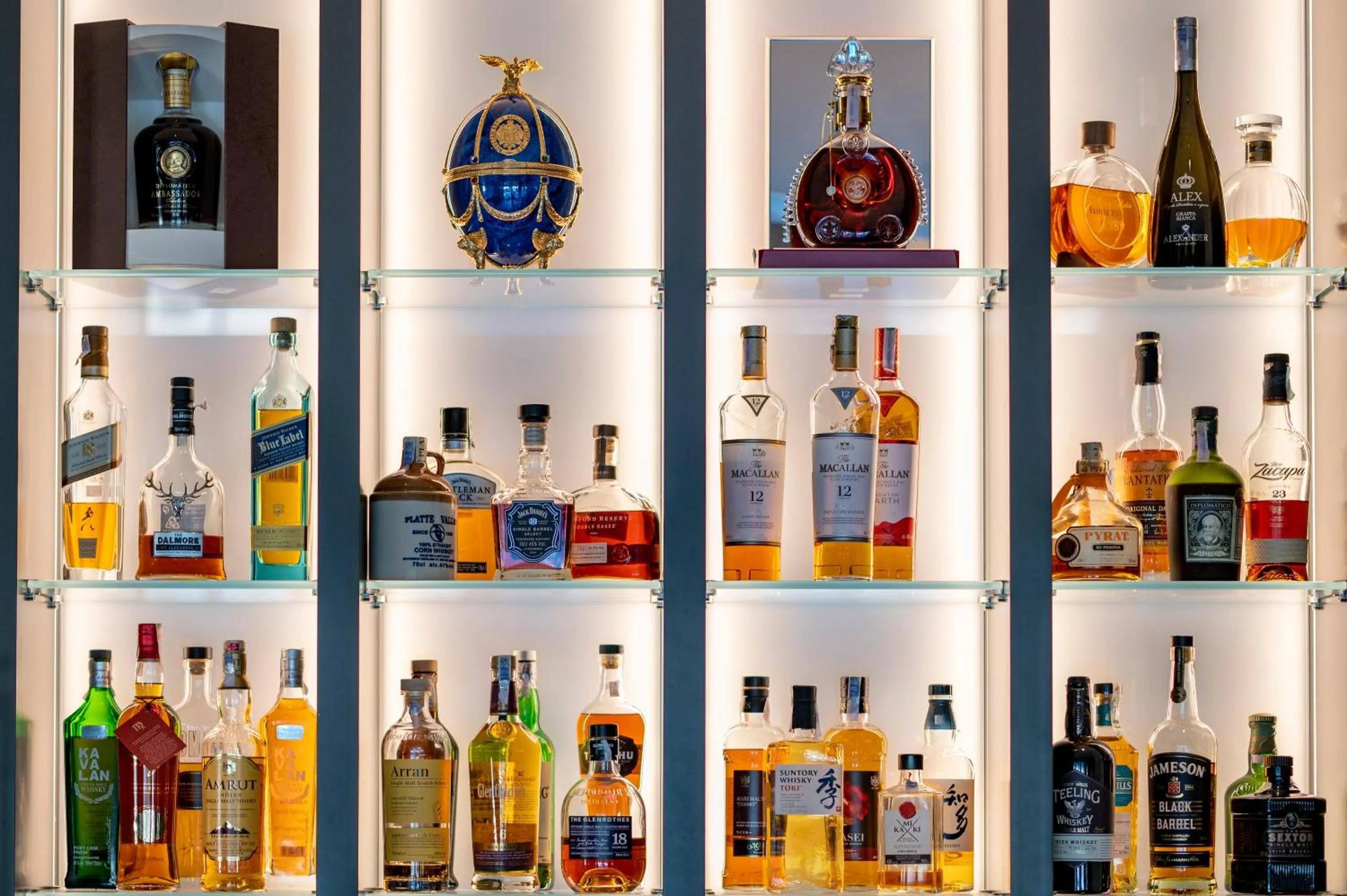 Lounge or bar in VIZUALIZA Residence Hotel