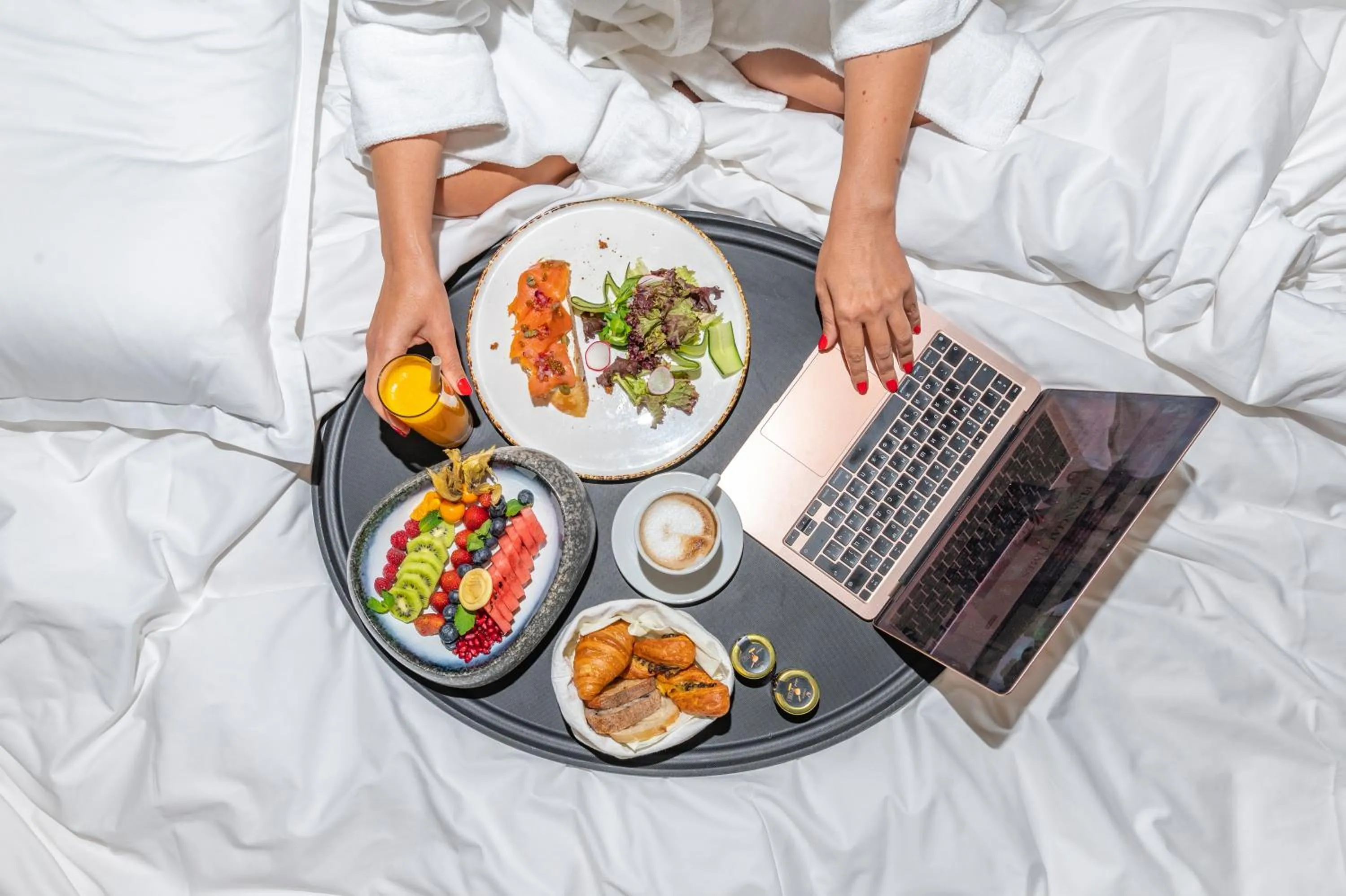 Bed in VIZUALIZA Residence Hotel